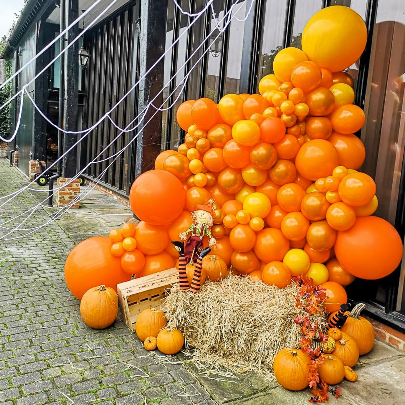 PartyWoo Tangerine Orange Balloons - 85 Pcs Dark Orange Balloons in 18