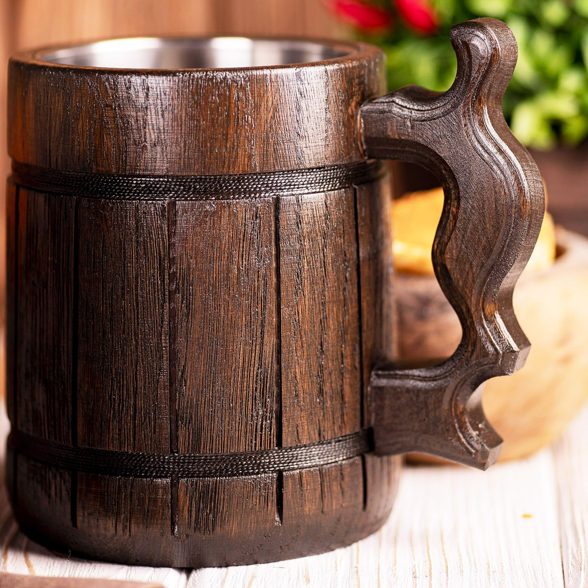 Personalized Pirate Skull Beer Stein - Custom Engraved Wooden Tankard Mug for Men, Unique Gifts for Dad, Husband, Gamer - Perfect for Birthday, Anniversary & Wedding Celebrations - Great for Parties, Game Nights & Man Cave Decor