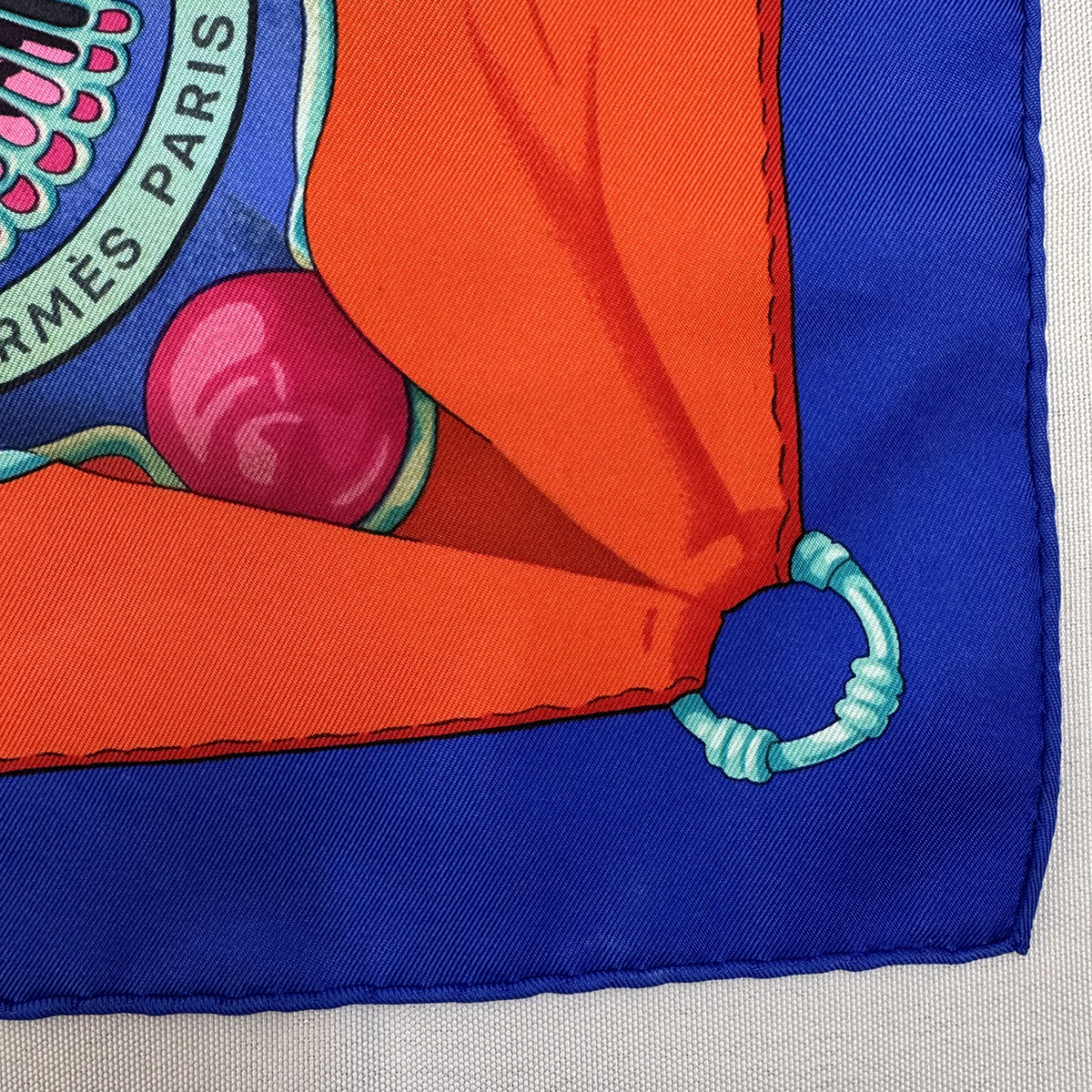 Hermes Soleil de Soie Silk Scarf - Luxury Fashion Accessory for Women, Perfect for Gifts, Parties & Everyday Elegance