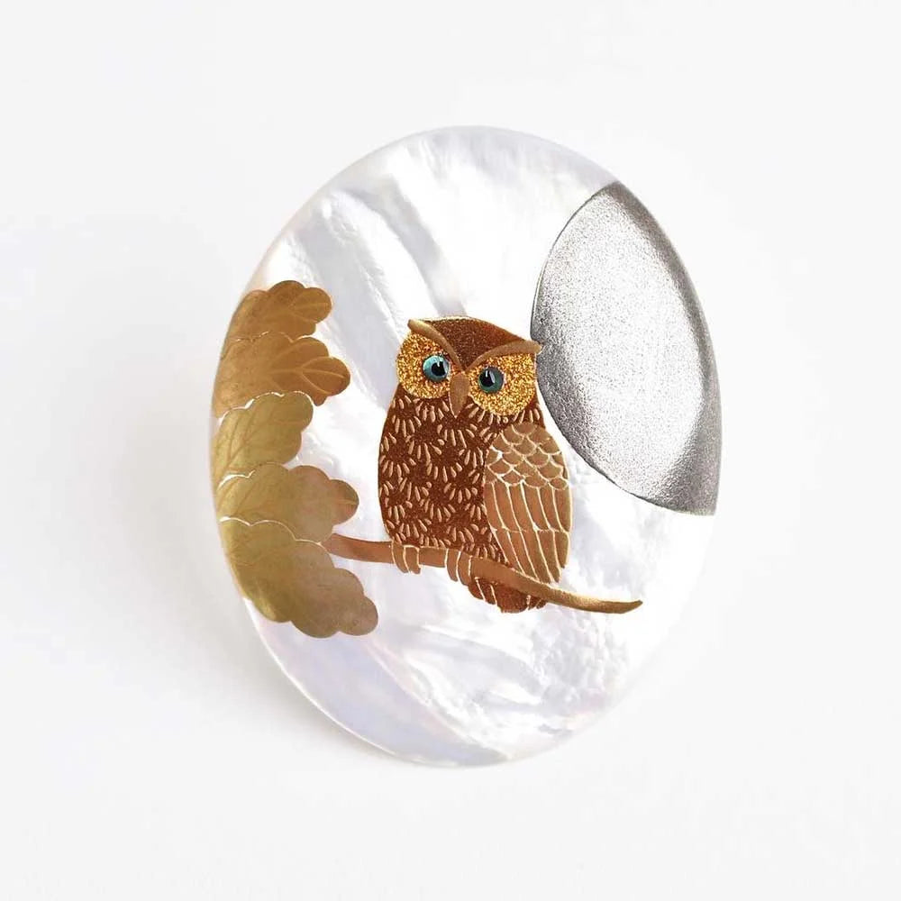 Exquisite Maki-e Urushi Lacquer Brooch with White South Sea Pearl Shell Owl Design | Traditional Japanese Lacquer Jewelry | Perfect for Formal Occasions, Gift Giving & Art Collectors