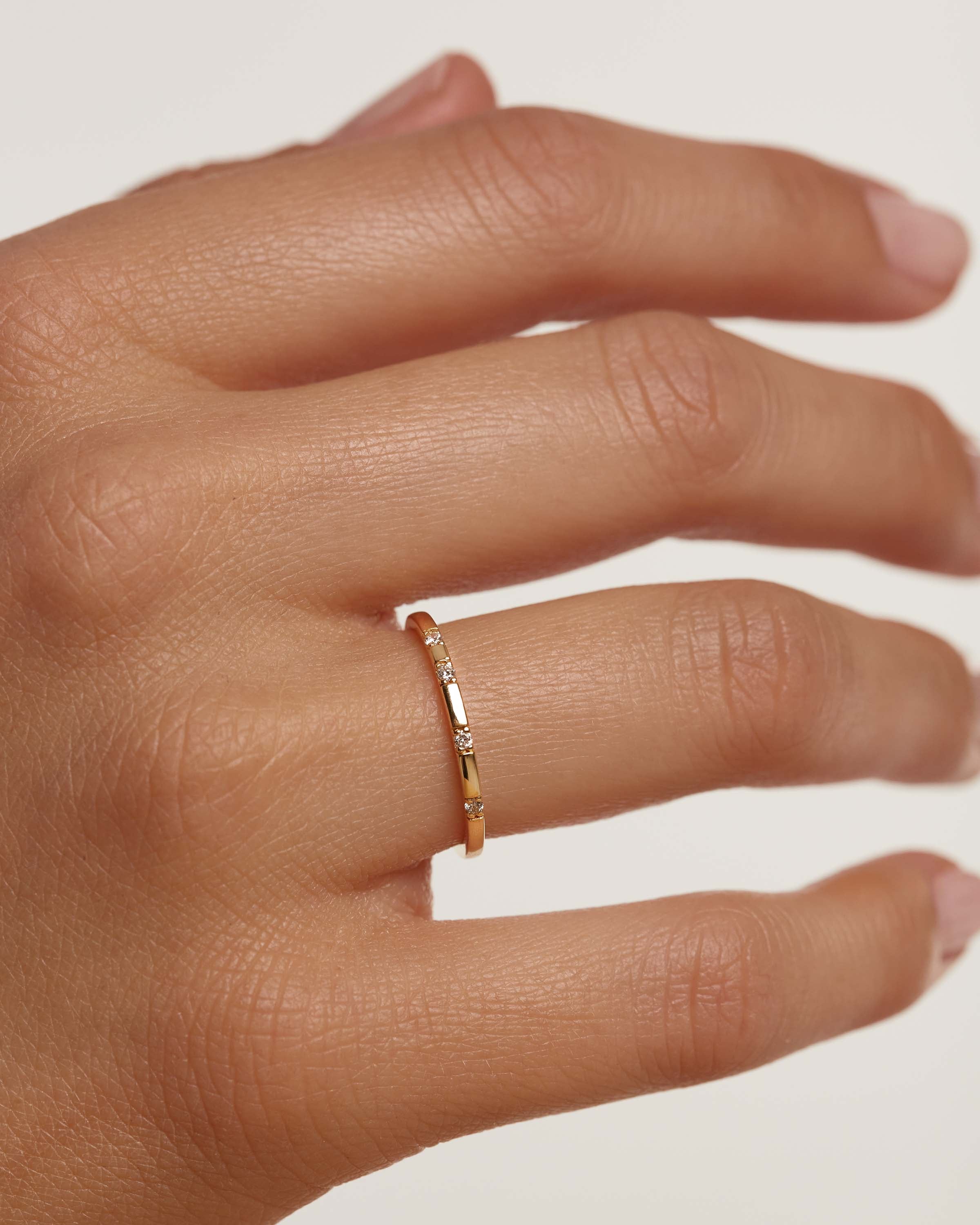 Elegant Diamond and Gold Frosty Ring for Women – Perfect for Weddings, Anniversaries & Special Occasions