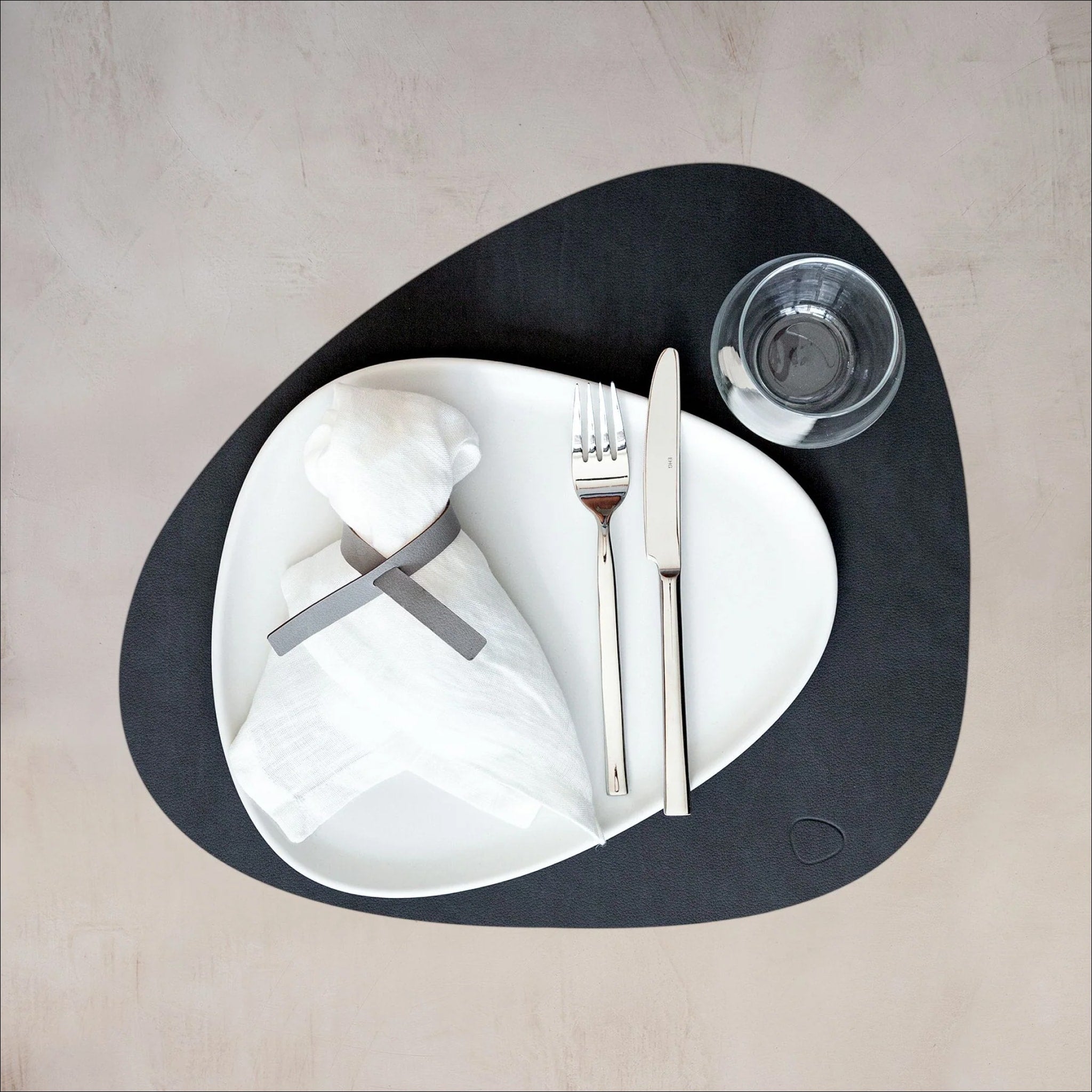 LIND DNA Nupo Curve Table Placemat Large - Black Non-Slip Dining Table Mat for Formal & Casual Settings