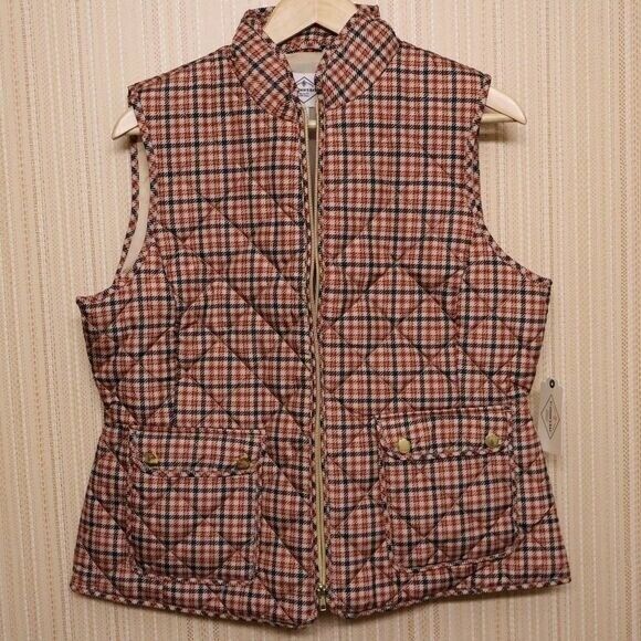 St. John's Bay Quilted Vest for Men - Size Large, Lightweight Puffer Jacket for Outdoor Activities, Hiking & Casual Wear