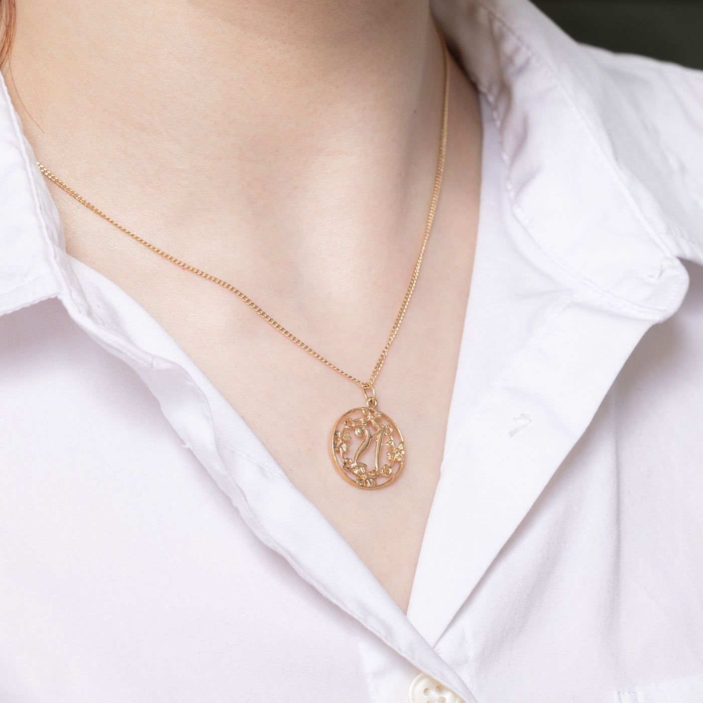 10K Yellow Gold '21' Wreath Charm Pendant Necklace - Elegant Birthday Gift for Women, 21st Birthday Jewelry for Her, Perfect for Special Occasions & Celebrations