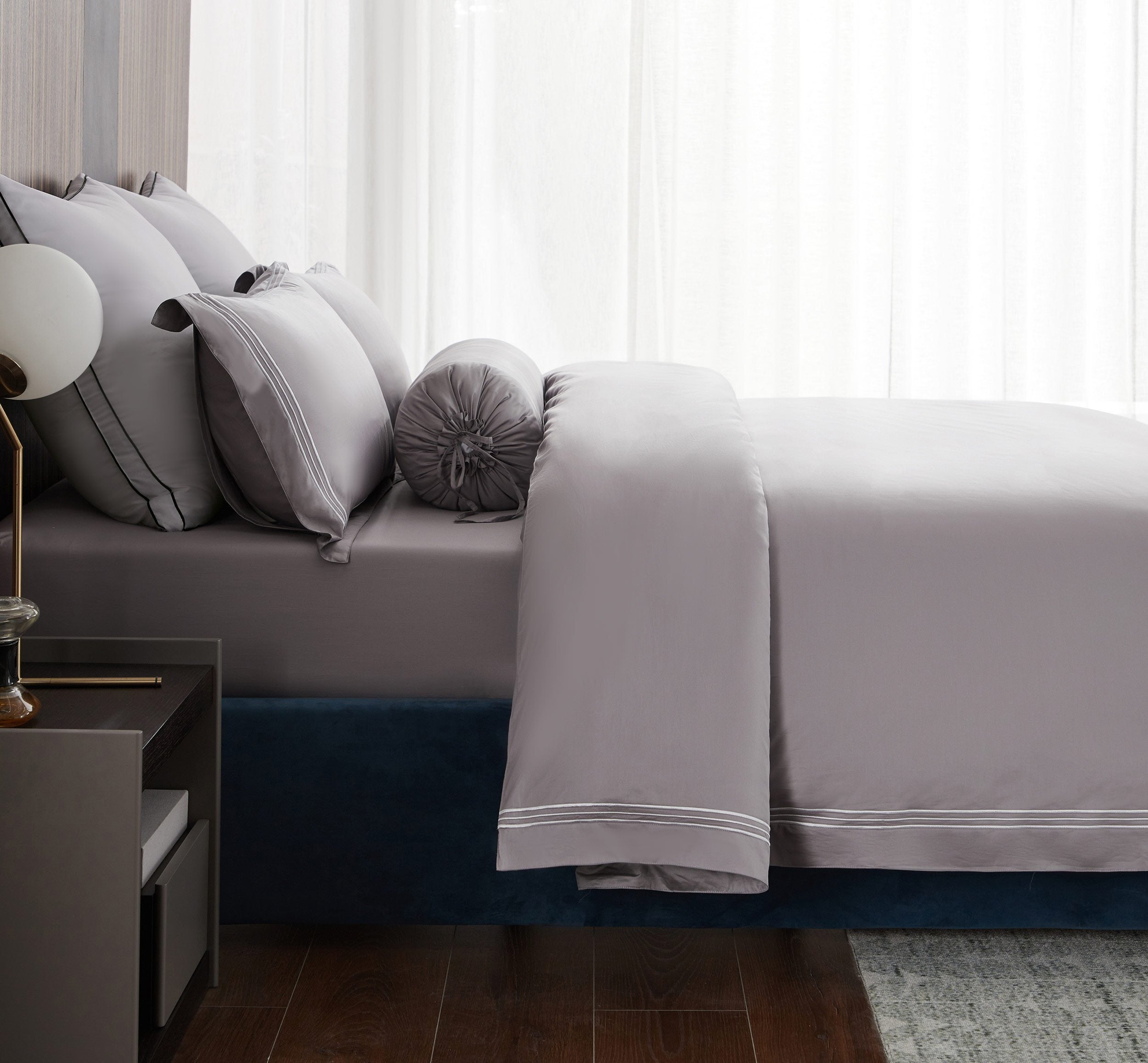 Prestigio Ashlyn Grey Border Fitted Sheet Set - Hotel Quality Luxury Bedding for Master Bedroom & Guest Room
