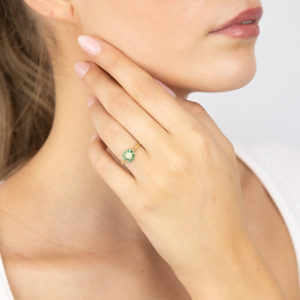 9ct Yellow Gold 0.45 Carat Natural Emerald & Diamond Ring - Elegant Birthstone Jewelry for Women, Perfect for Anniversary, Engagement & Special Occasions