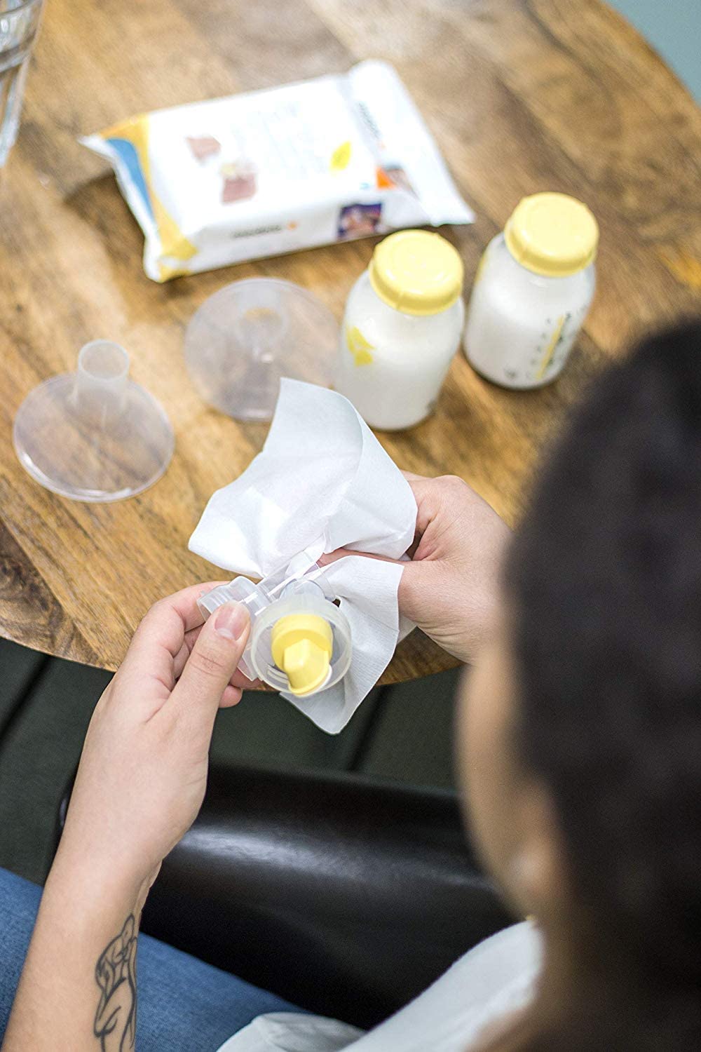Medela Quick Clean Breast Pump and Accessory Wipes - 72 Count (3 Packs of 24) | Portable Hygienic Cleaning Wipes for Breast Pump Parts, High Chairs, Tables, Cribs & Countertops | Safe, Convenient Disposable Wipes for Busy Moms & On-the-Go Cleaning