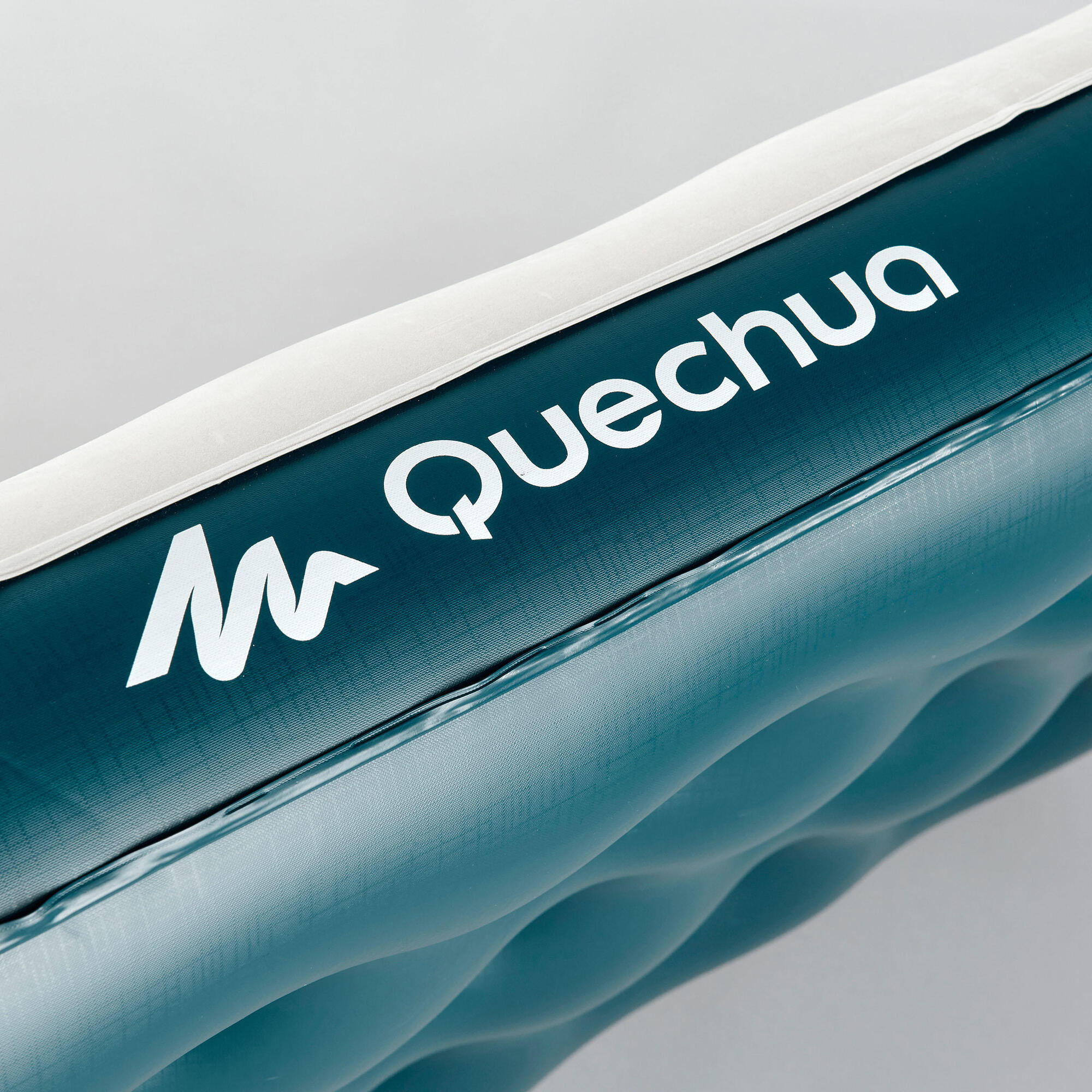 Quechua Air Basic Inflatable Mattress - Lightweight & Compact 1-Person Camping Air Bed for Backpacking, Hiking & Outdoor Adventures