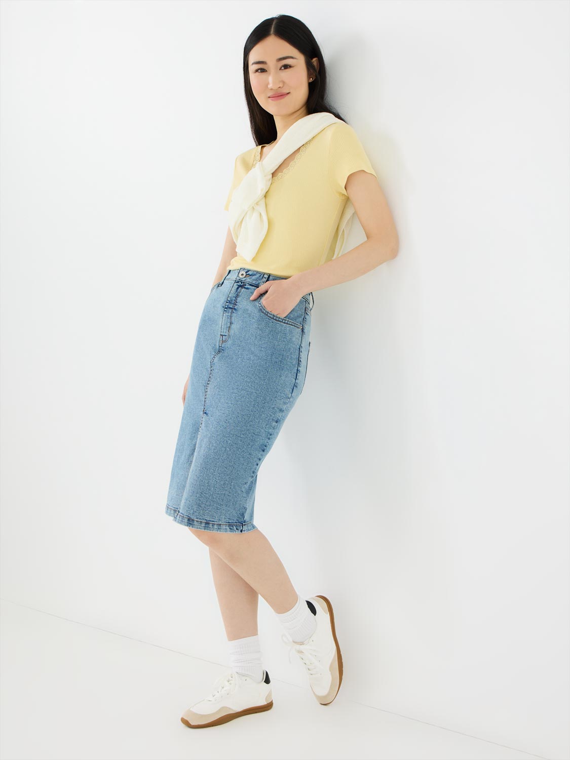 Stylish High Waisted Denim Pencil Skirt for Women - Slim Fit Stretchy Jeans Skirt - Perfect for Office, Date Night & Casual Outfits