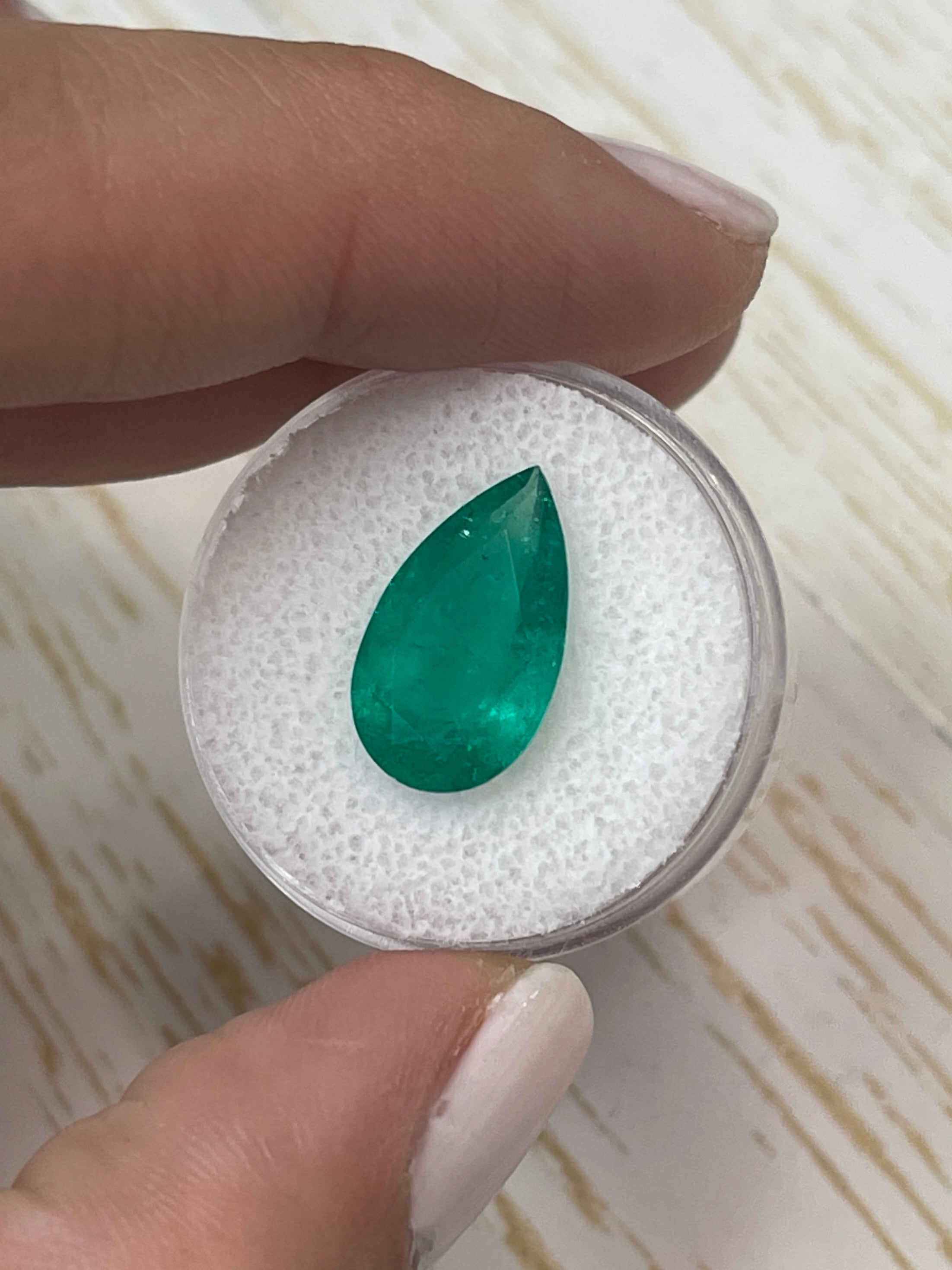 4.73 Carat 16x10mm Deep Green Natural Loose Colombian Emerald Pear Cut Gemstone for Jewelry Making, Engagement Rings & Luxury Gifts