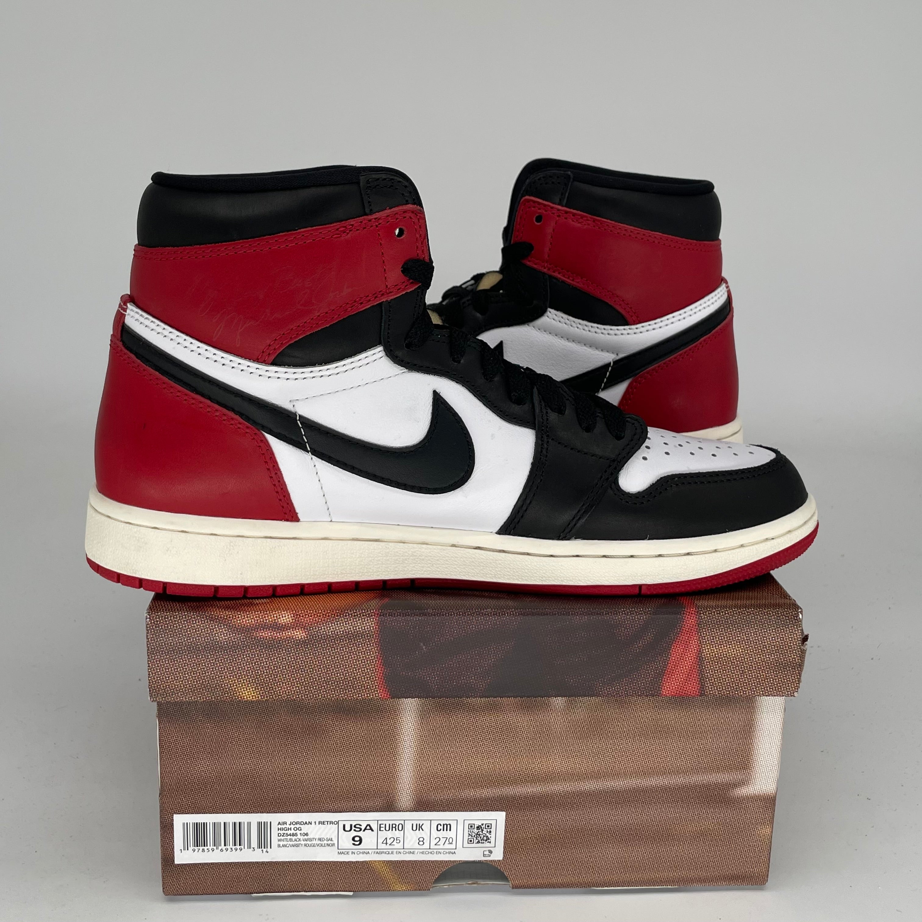 Air Jordan 1 Black Toe Reimagined Sneakers - Size 9 (DZ5485-106) | Retro Basketball Shoes for Men - Perfect for Streetwear, Casual Outfits & Sneaker Collectors