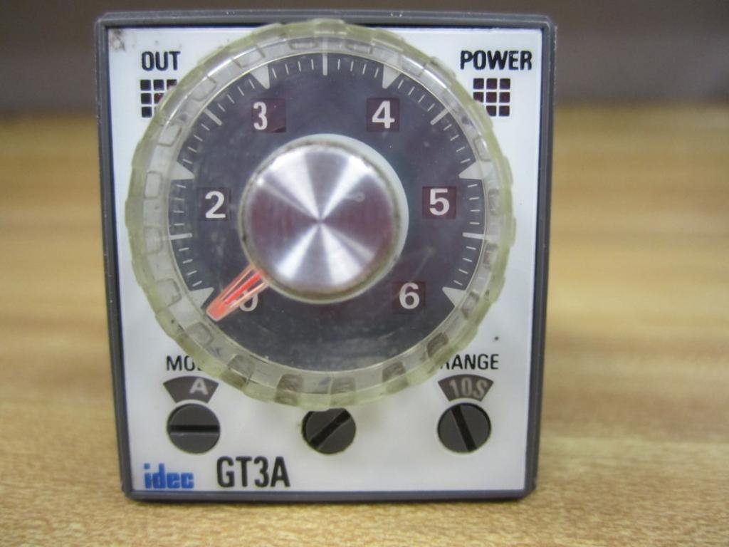 IDEC GT3A-3AF20 Electromechanical General Purpose Timer Relay - Industrial Automation, HVAC Systems & Equipment Control