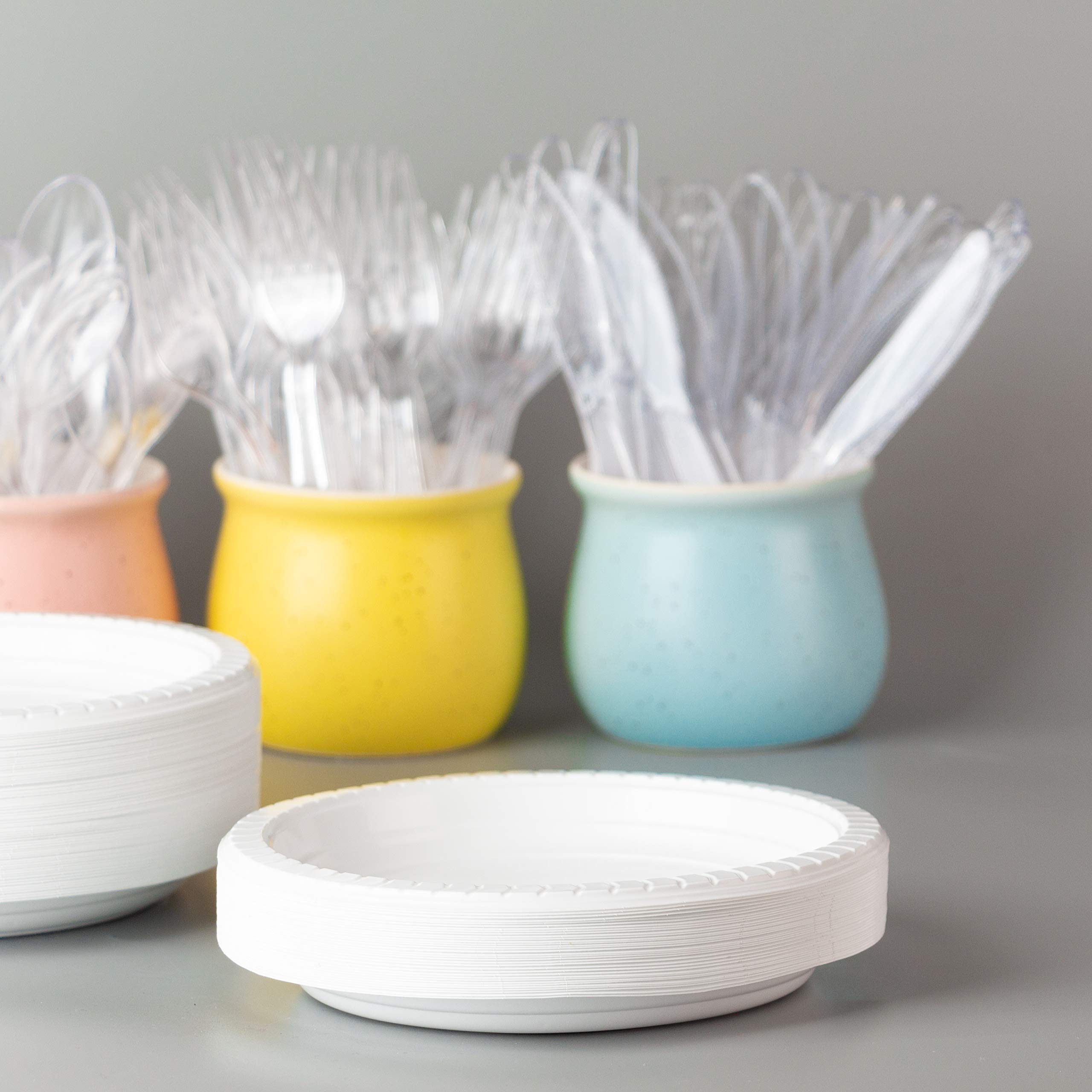 PLASTICPRO Round Plastic Plates and Bowls - 7 Inch Microwave Safe Disposable Dinnerware Set of 800, White - Perfect for Parties, Picnics & Catering Events