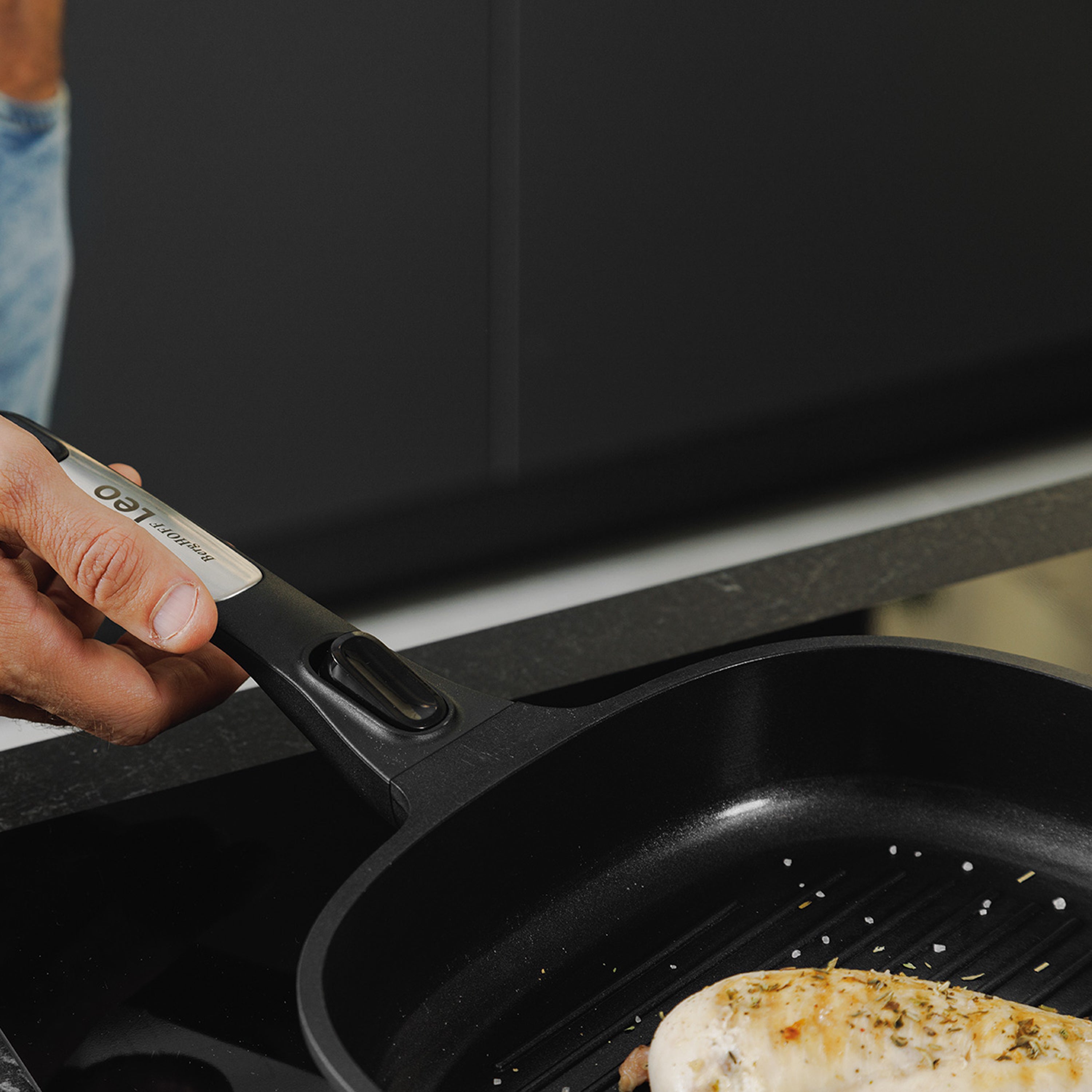 BergHOFF Leo Phantom Nonstick Ceramic 10.25 Inch Grill Pan - Recycled Aluminum, PFOA-Free - Perfect for Indoor & Outdoor Grilling, BBQ, Steaks, Burgers & Vegetables