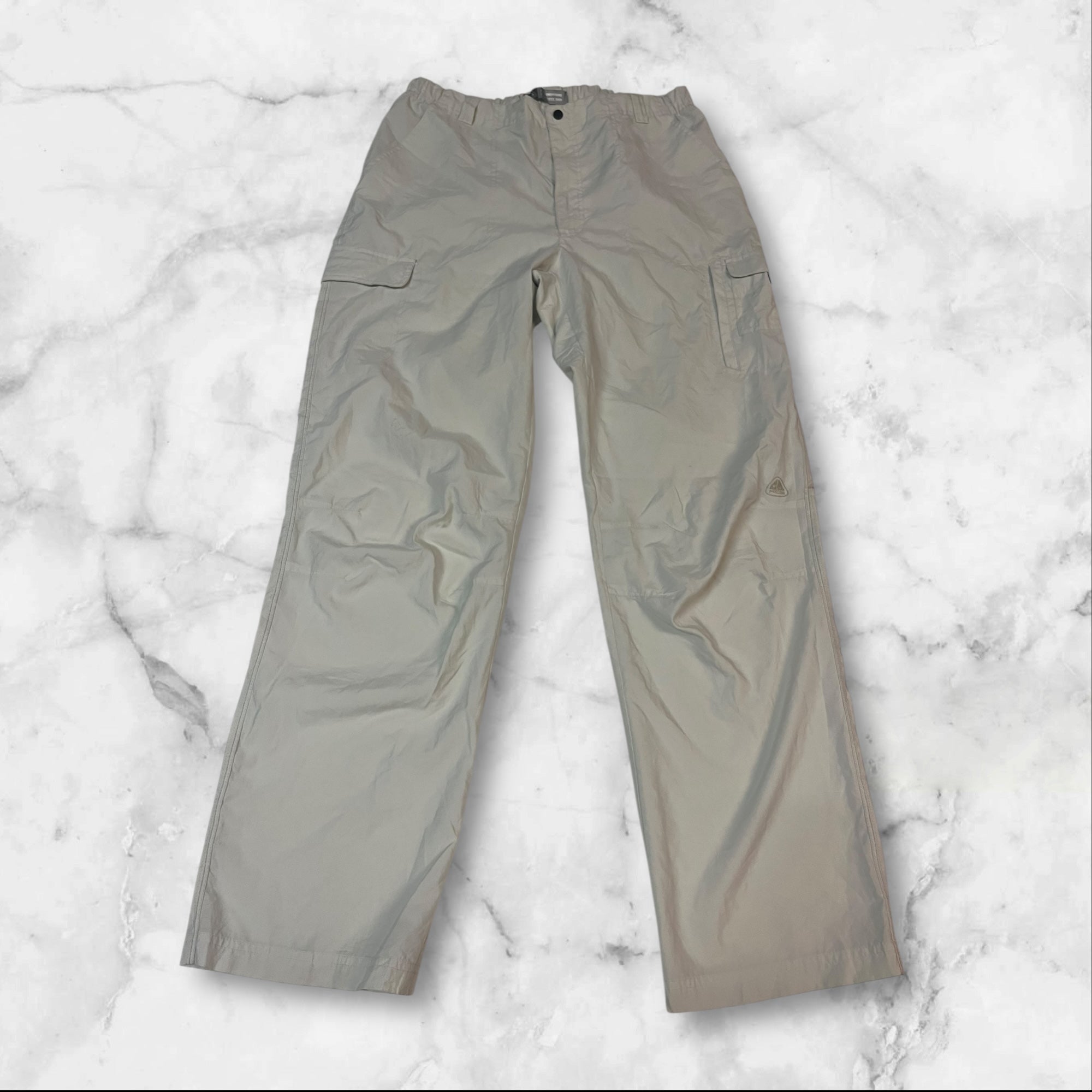 Vintage Nike ACG Trackpants Size L 486 - Retro 90s Athletic Joggers for Men, Outdoor Hiking & Streetwear Fashion