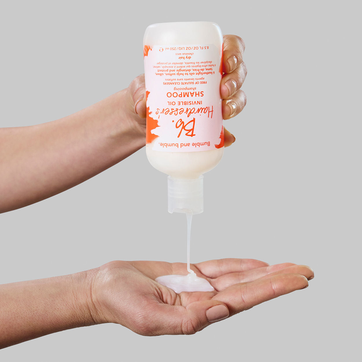 Professional Invisible Oil Shampoo for Hairdressers - Hydrating & Volumizing Hair Care - Perfect for Salon & Home Use