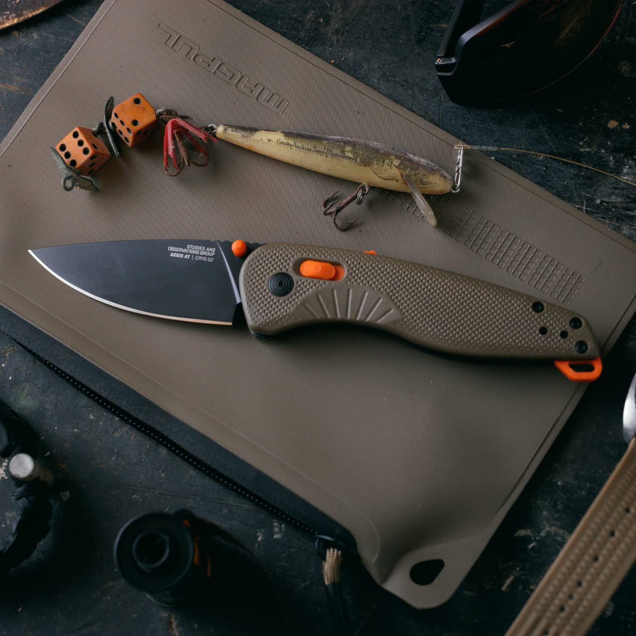 SOG Aegis AT Ambidextrous Folding Knife - D2 Stainless Steel Blade with AT-XR Lock - Compact EDC Pocket Knife for Camping, Hiking & Outdoor Survival