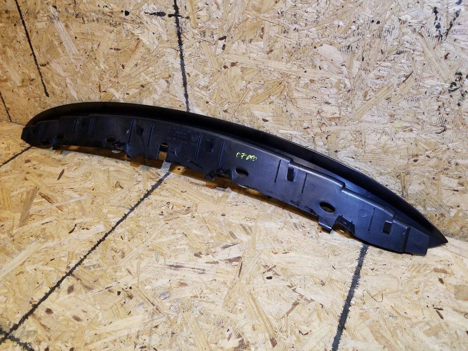 2006-2010 BMW 650i E63 Rear Windshield Trim Vent OEM Replacement Part - Perfect for Car Restoration & Weather Protection