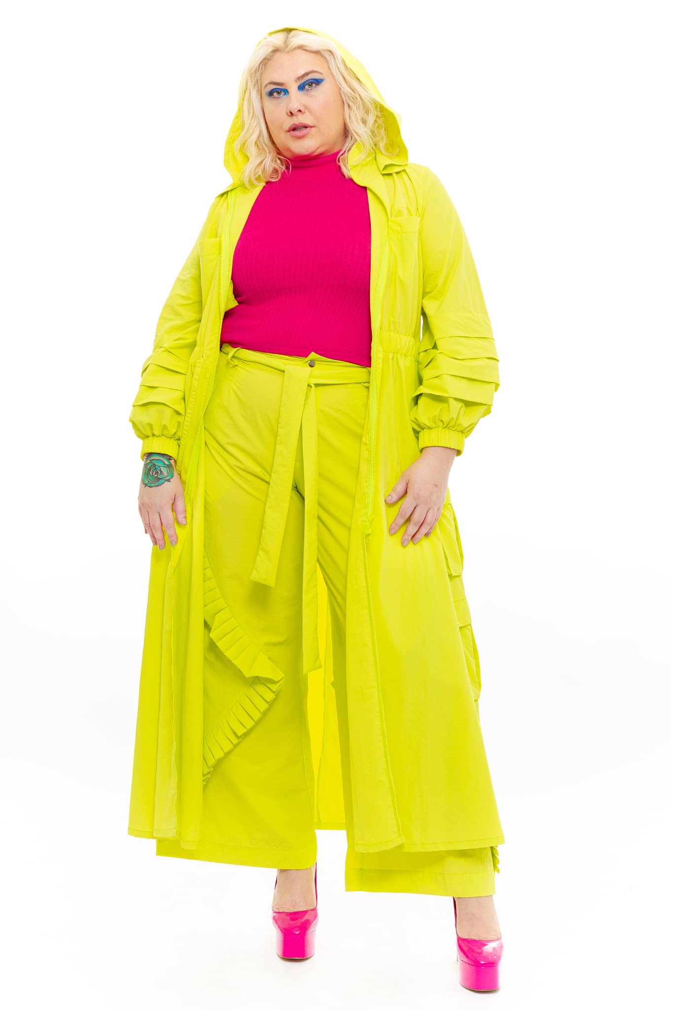 Waterproof Women's Raincoat with Hood - Lightweight Windproof Jacket for Outdoor Hiking, Commuting & Travel | CHAOUICHE Fashion Rainwear
