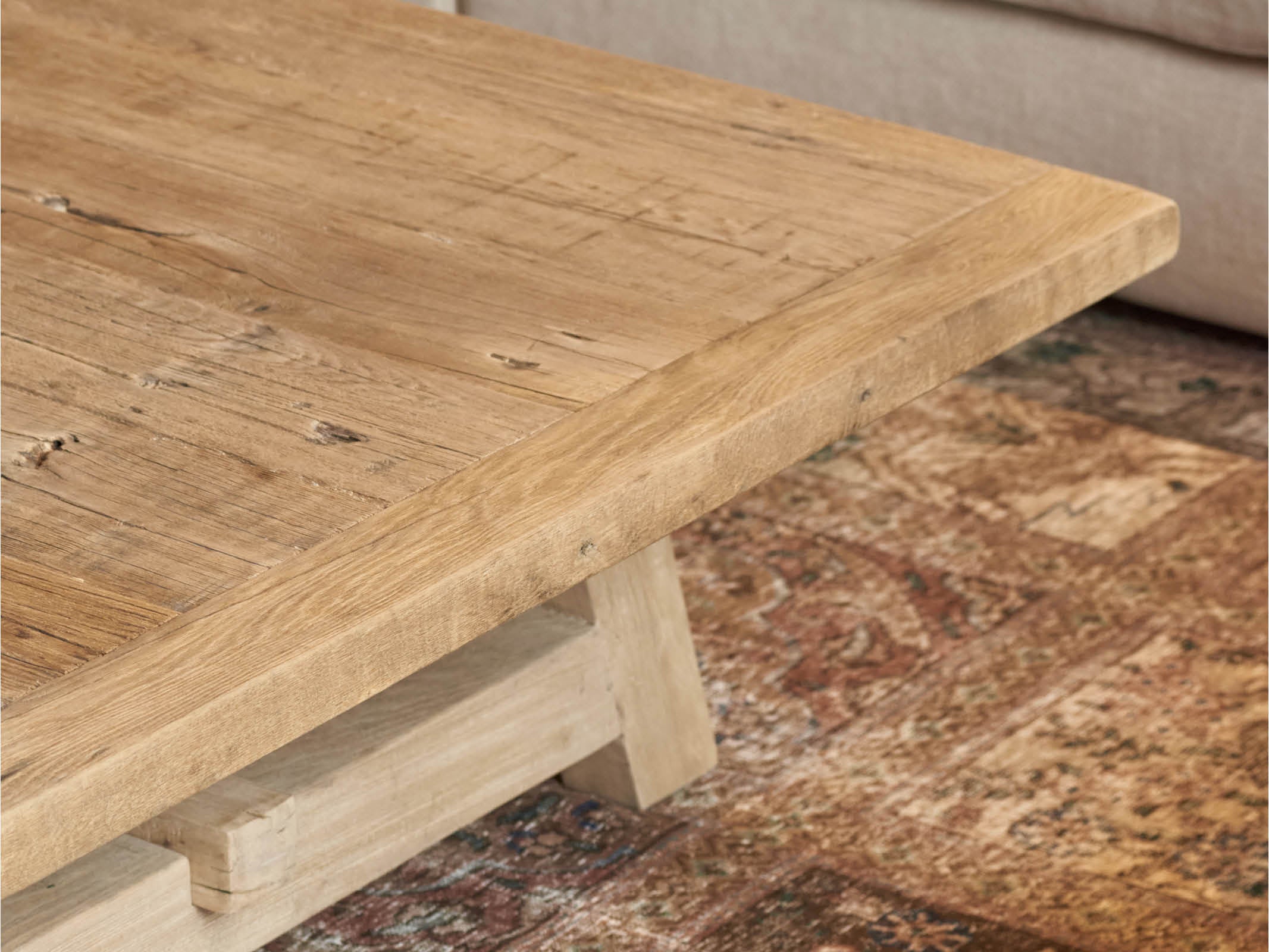 Modern Wooden Bridge Coffee Table - Mid-Century Style Living Room Center Table for Home Decor, Sofa & Lounge Furniture - Perfect for Small Spaces, Apartments & Cozy Living Rooms