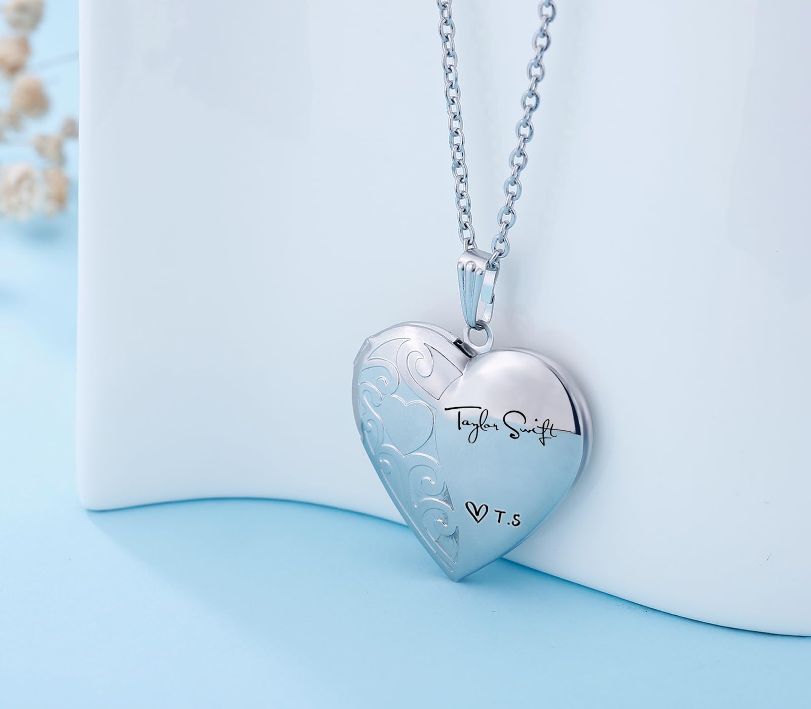 Heart Locket Necklace for Women - Personalized Photo Pendant Jewelry | Birthday Gift for Her, Anniversary Present | Perfect for Weddings, Valentine's Day & Special Occasions