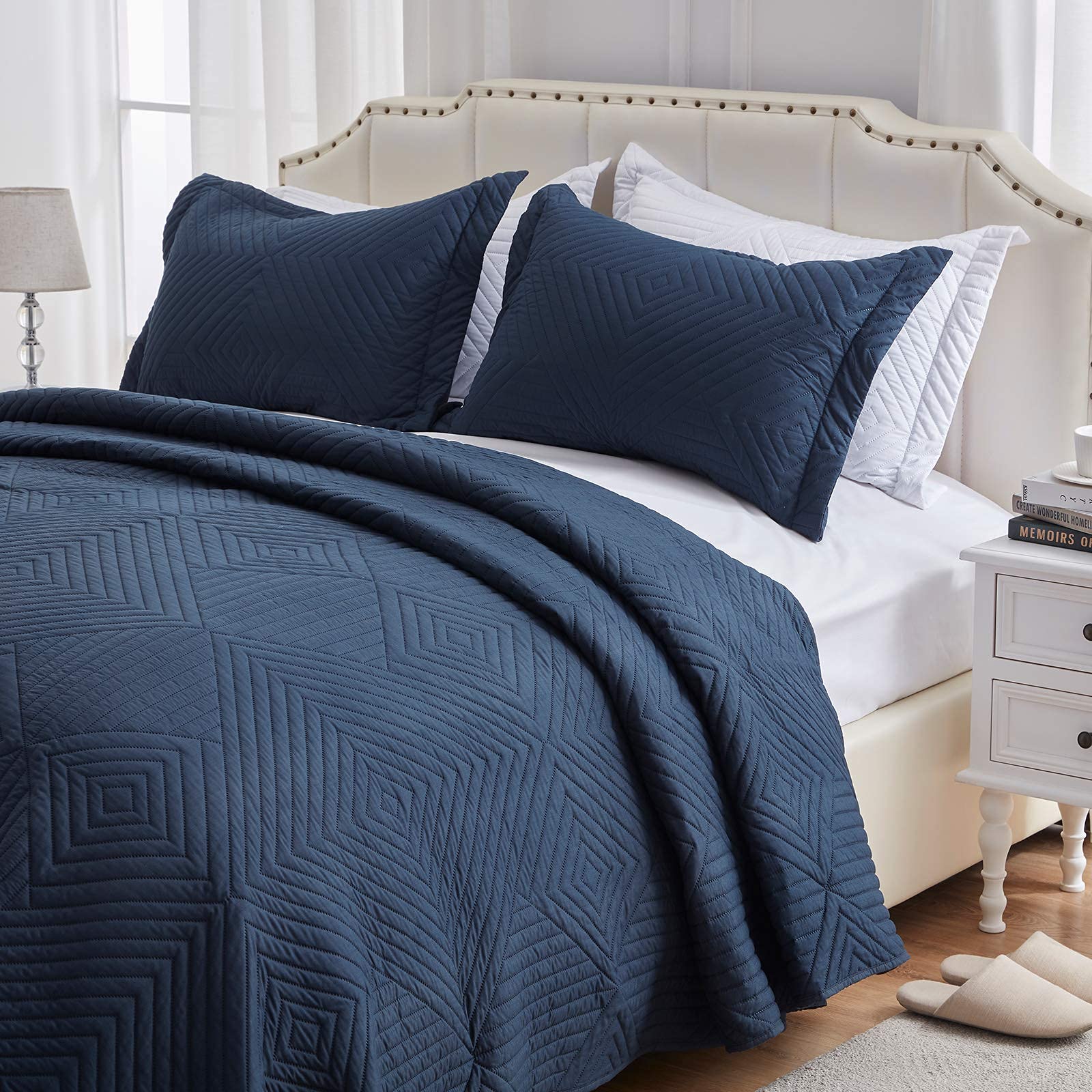 SunStyle Lightweight Twin Size Quilt Set - 2 Piece Dark Blue Summer Bedding (1 Quilt + 1 Pillow Sham) | Down-Alternative All Season Soft Bedspread Coverlet for Bedroom, Guest Room & Dorm