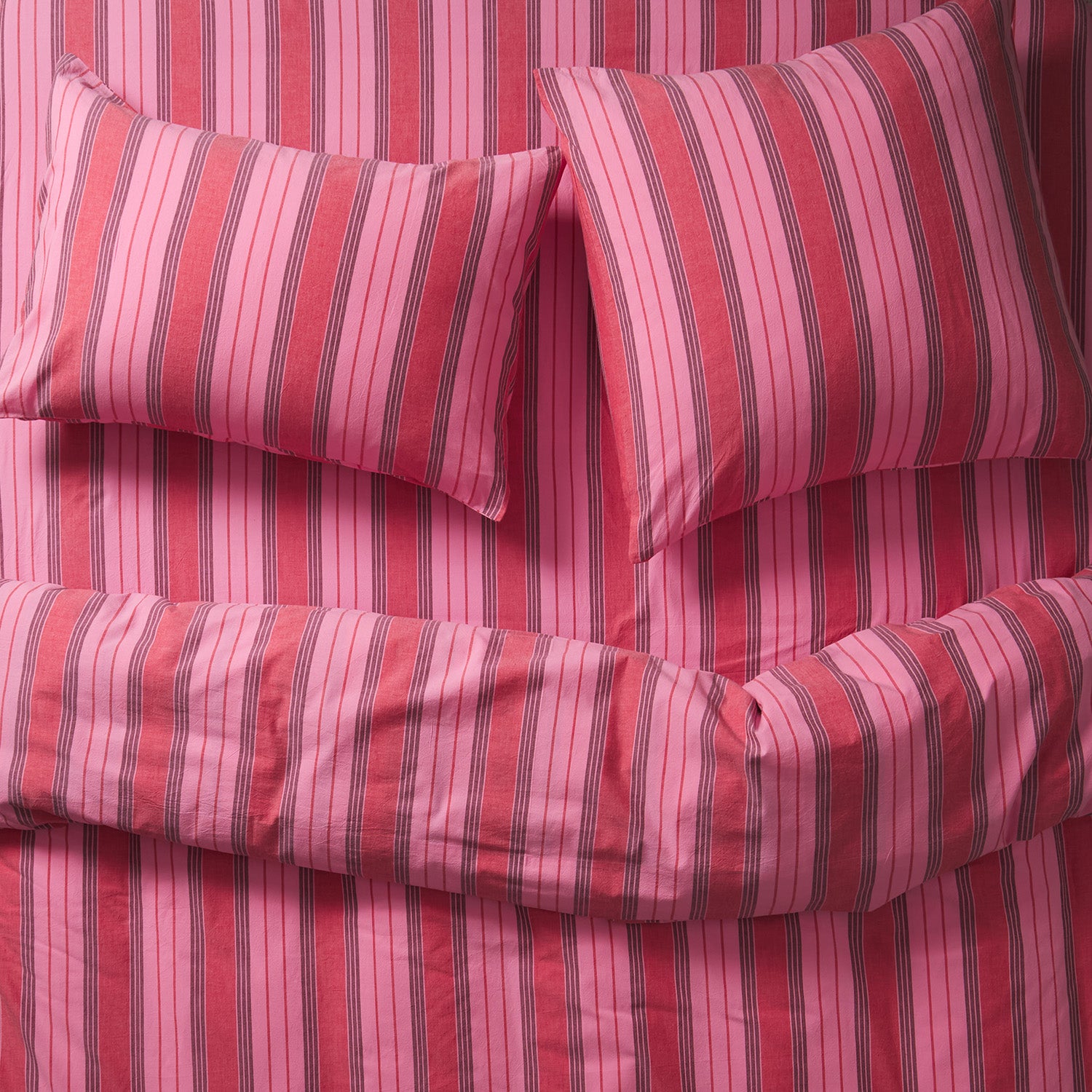 Brigitte 100% Cotton Sheets - Soft & Breathable Bed Sheets Set, Scarlet Red - Perfect for Home, Hotel, and Guest Room Comfort