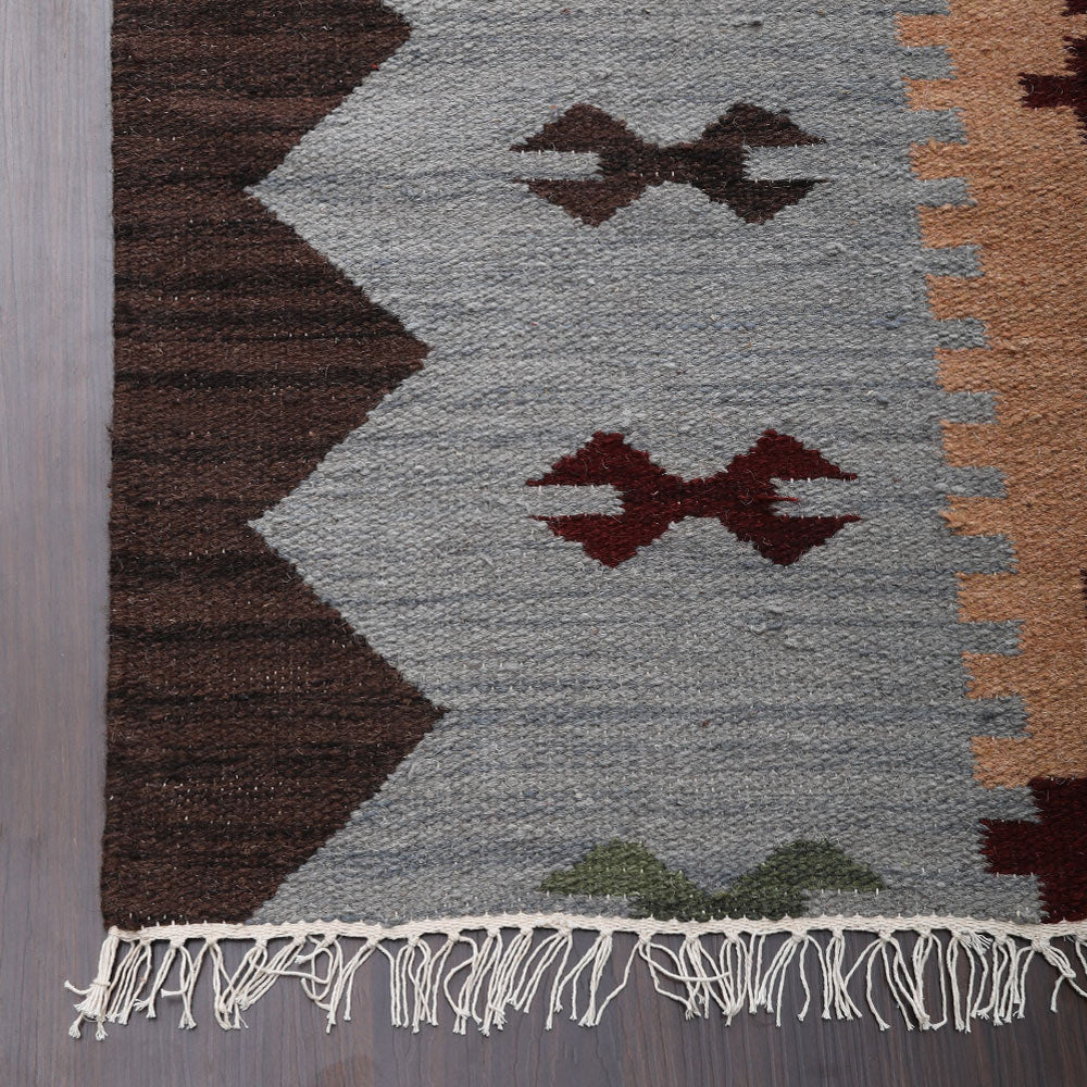 Hand Woven Bohemian Area Rug - Soft & Durable Natural Fiber Floor Mat for Living Room, Bedroom, Nursery - Eco-Friendly Home Decor Accent