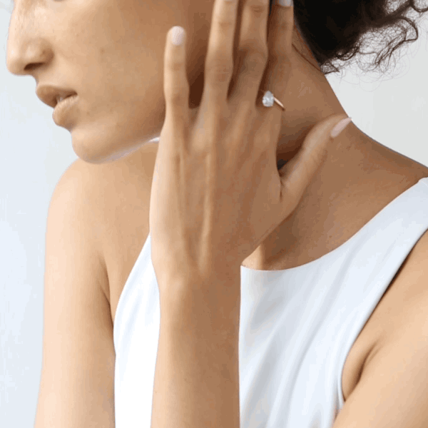 Stylish Baguette East West Ring for Women - Elegant Stackable Gold or Silver Minimalist Band - Perfect for Everyday Wear, Gift Giving & Special Occasions