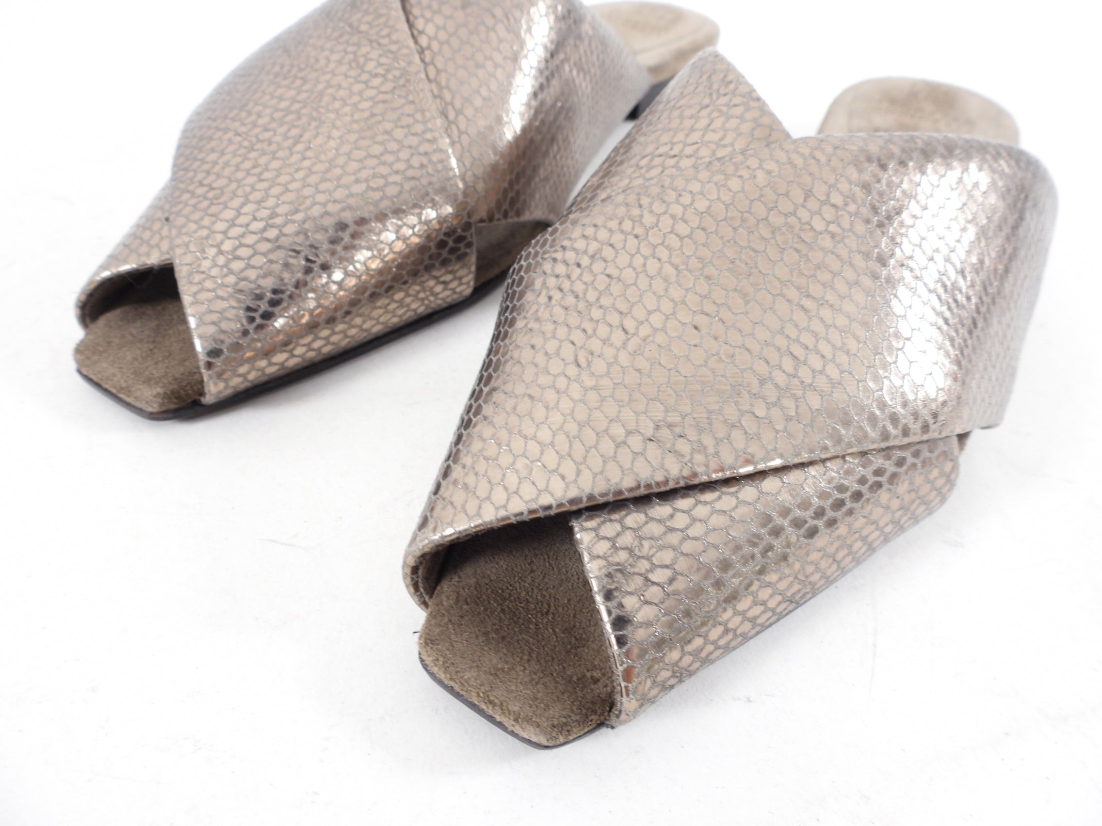 Brunello Cucinelli Pewter Metallic Leather Flat Slides - Women's Size 38.5 / 8 | Luxury Comfortable Slip-On Sandals for Casual Wear & Summer Outfits