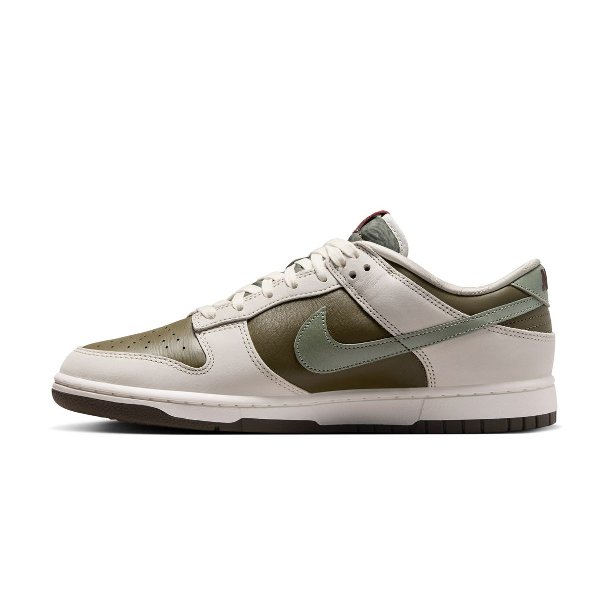 Nike Dunk Low Retro 'Year of the Snake' Sneakers - Limited Edition Basketball Shoes for Men & Women - Perfect for Streetwear, Casual Outfits and Sneaker Collectors