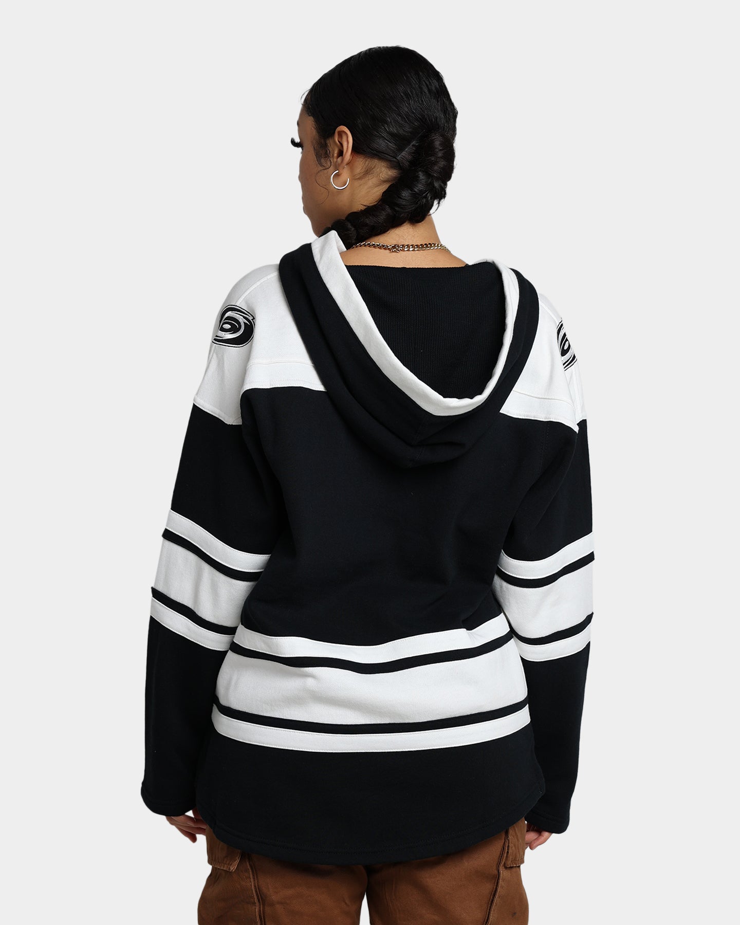 47 Brand Carolina Hurricanes Superior Lacer Hoodie - Men's NHL Pullover Sweatshirt with Premium Stitching (Jet Black) - Perfect for Game Day, Tailgating & Casual Winter Wear