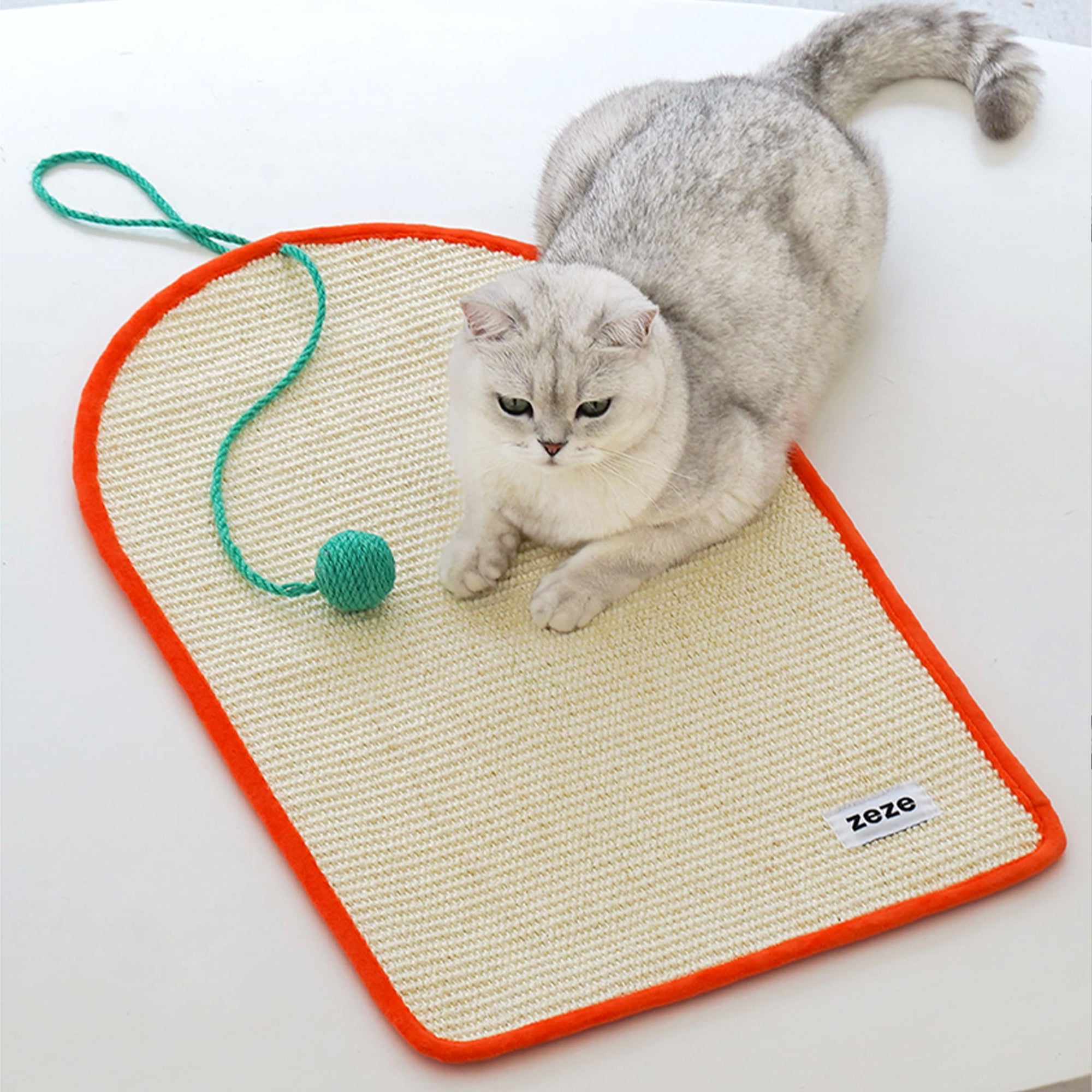 ZEZE Pets Hanging Sisal Cat Scratch Mat - Durable & Reversible for Indoor Cats - Perfect for Walls, Doors & Furniture Protection