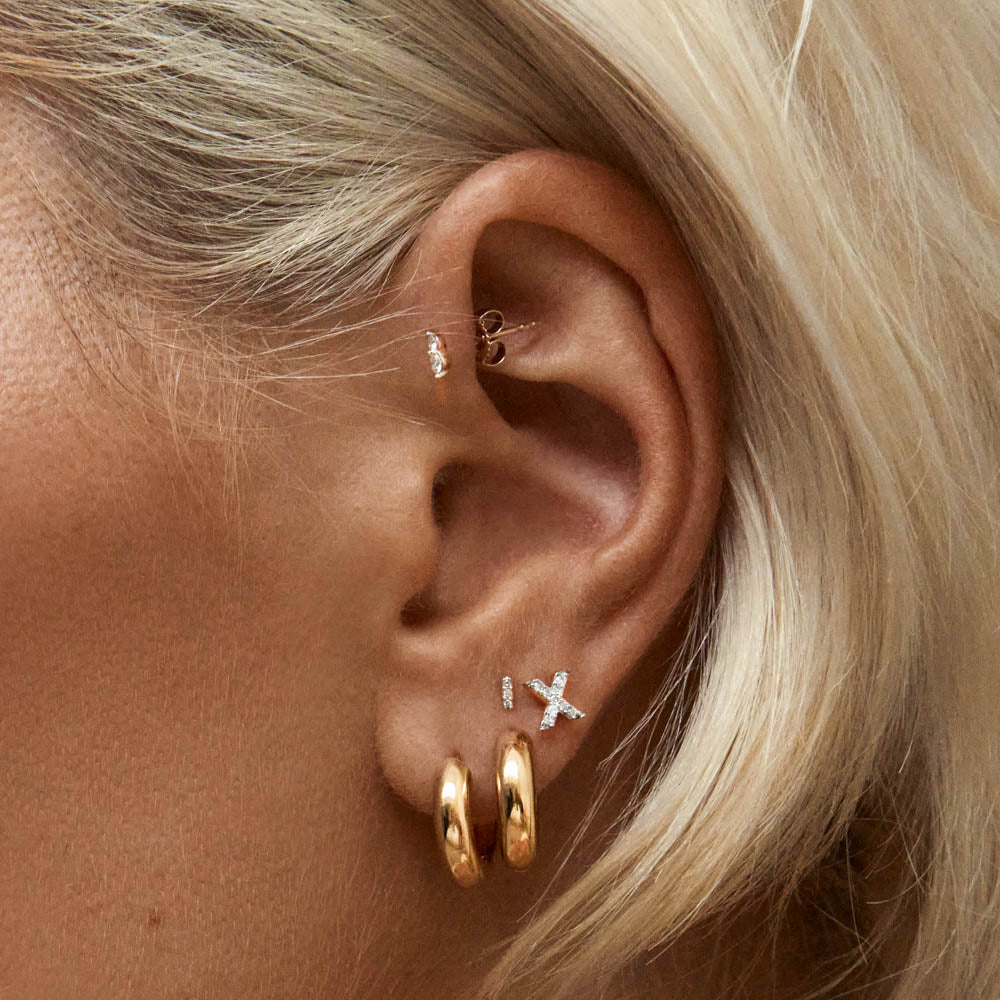 Mini Gold Hoop Earrings for Women - Dainty Curve Huggie Earrings for Everyday Wear & Special Occasions