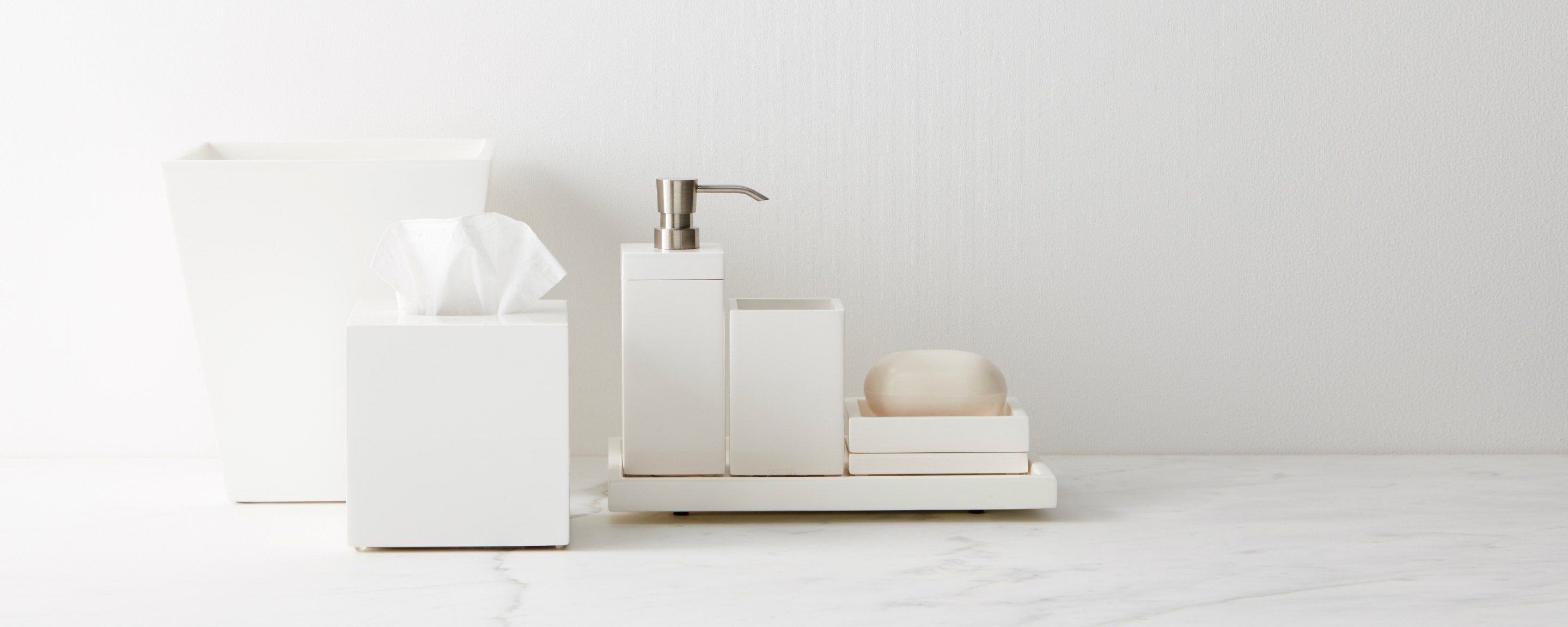 Elegant White Lacquer Tissue Box Cover - Decorative Home & Office Accessory for Living Room, Bedroom, or Bathroom