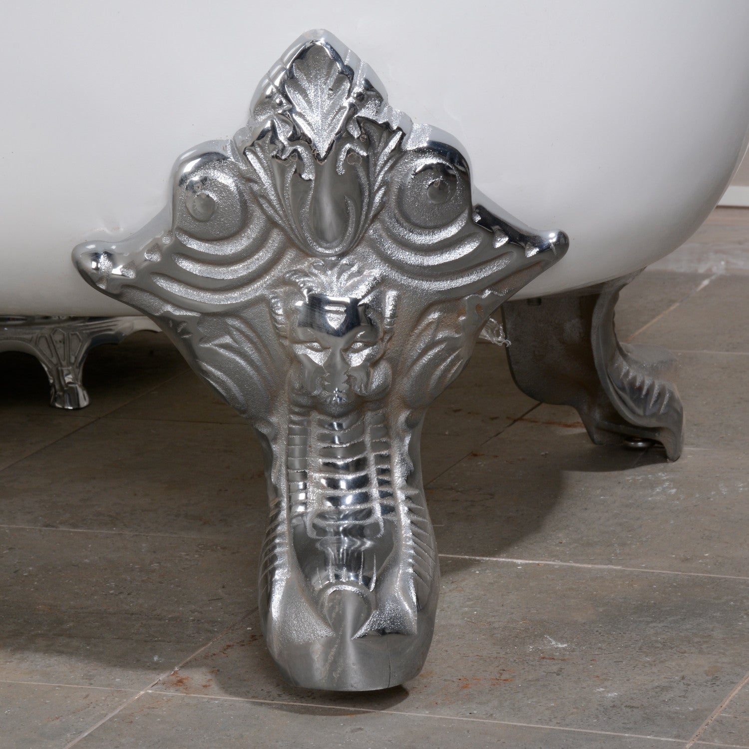 Aqua Eden VCTNL1 4-Piece Lion Paw Cast Iron Bathtub Feet Set - Polished Chrome Finish for Vintage & Modern Bathroom Decor
