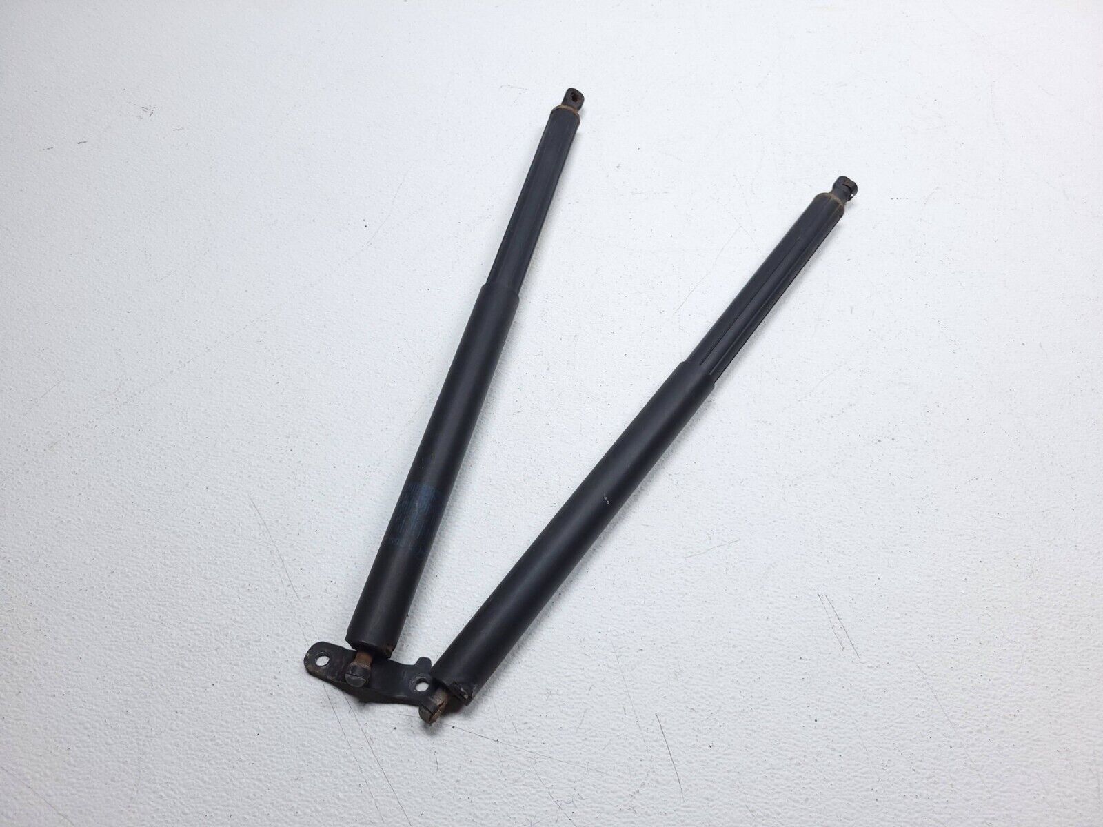 06-11 Mercedes ML500 Rear Trunk Lid Shock Strut Support Pair - OEM Replacement Parts for Smooth Trunk Operation - Perfect for Car Maintenance & Repair