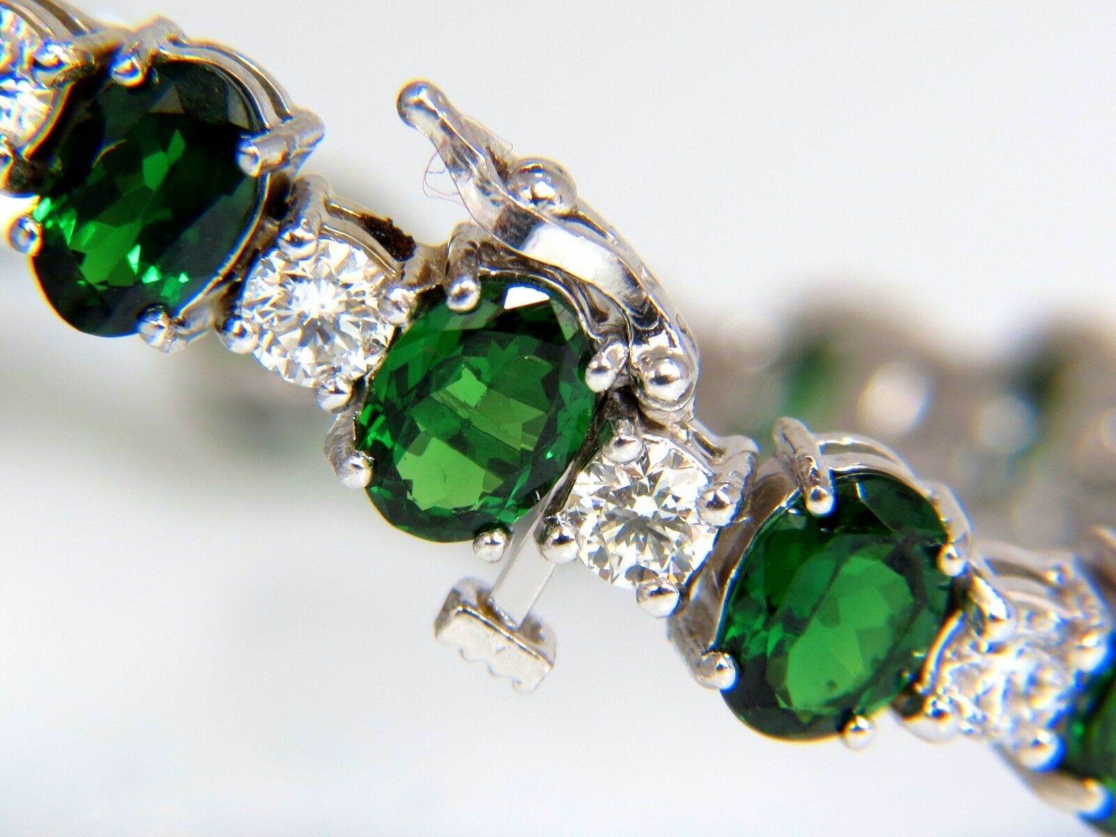20.68CT Natural Tsavorite Diamond Tennis Bracelet in 14KT Gold - Vivid Green Gemstone Jewelry for Women, Perfect for Weddings, Parties & Special Occasions