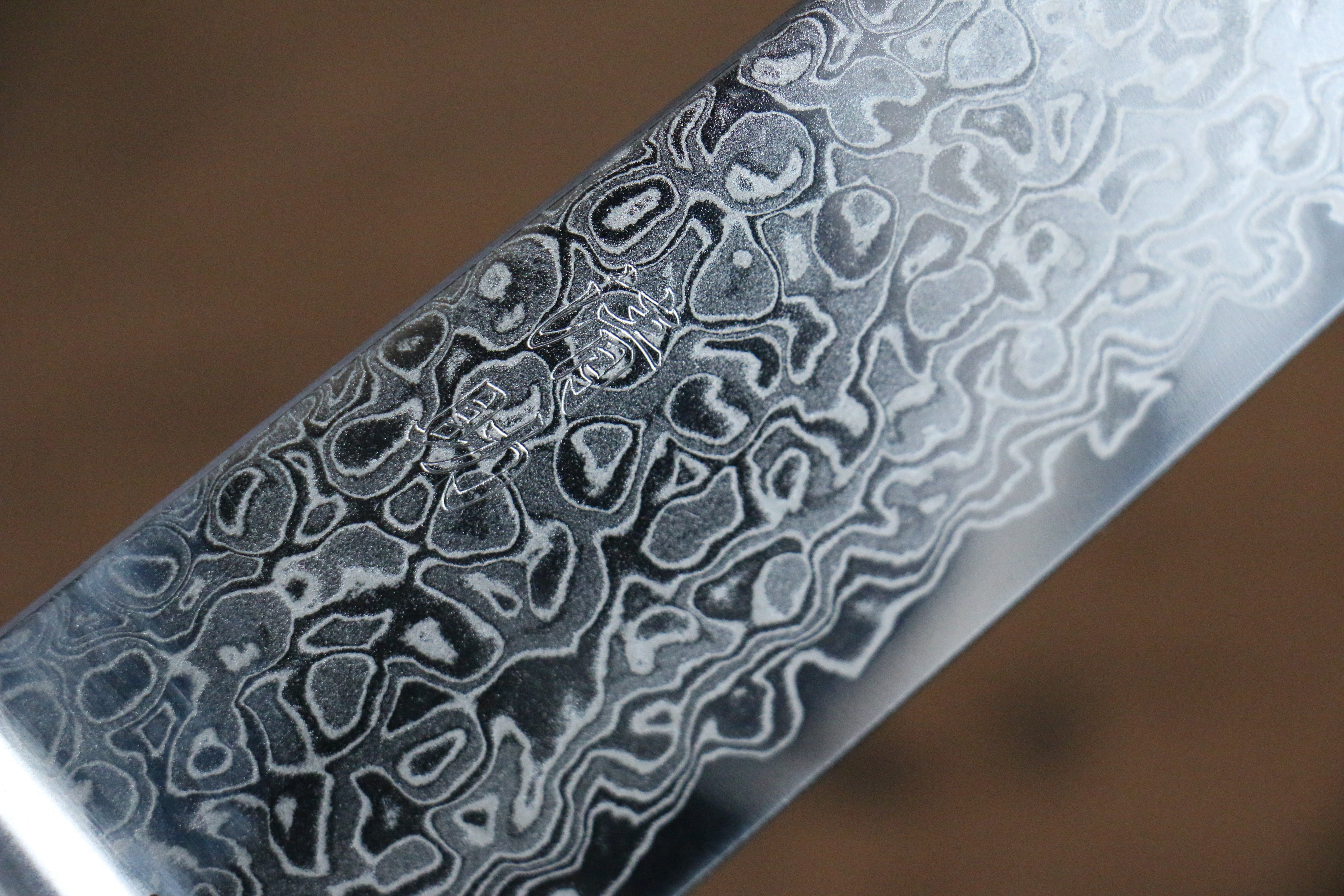 Premium AUS10 Damascus Gyuto Knife 210mm - Mirrored Finish, Black Pakka Wood Handle - Japanese Chef Knife for Professional Cooking, Slicing, and Meat Cutting