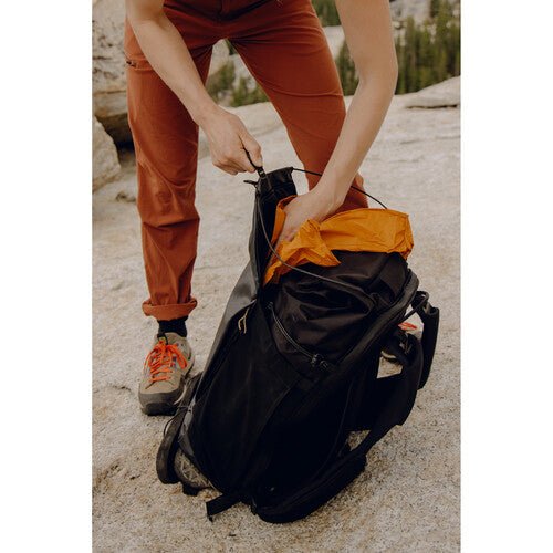 Peak Design 25L Outdoor Backpack - Waterproof Hiking Backpack for Travel & Photography - Durable Daypack for Camping, Commuting & Adventure (Black)