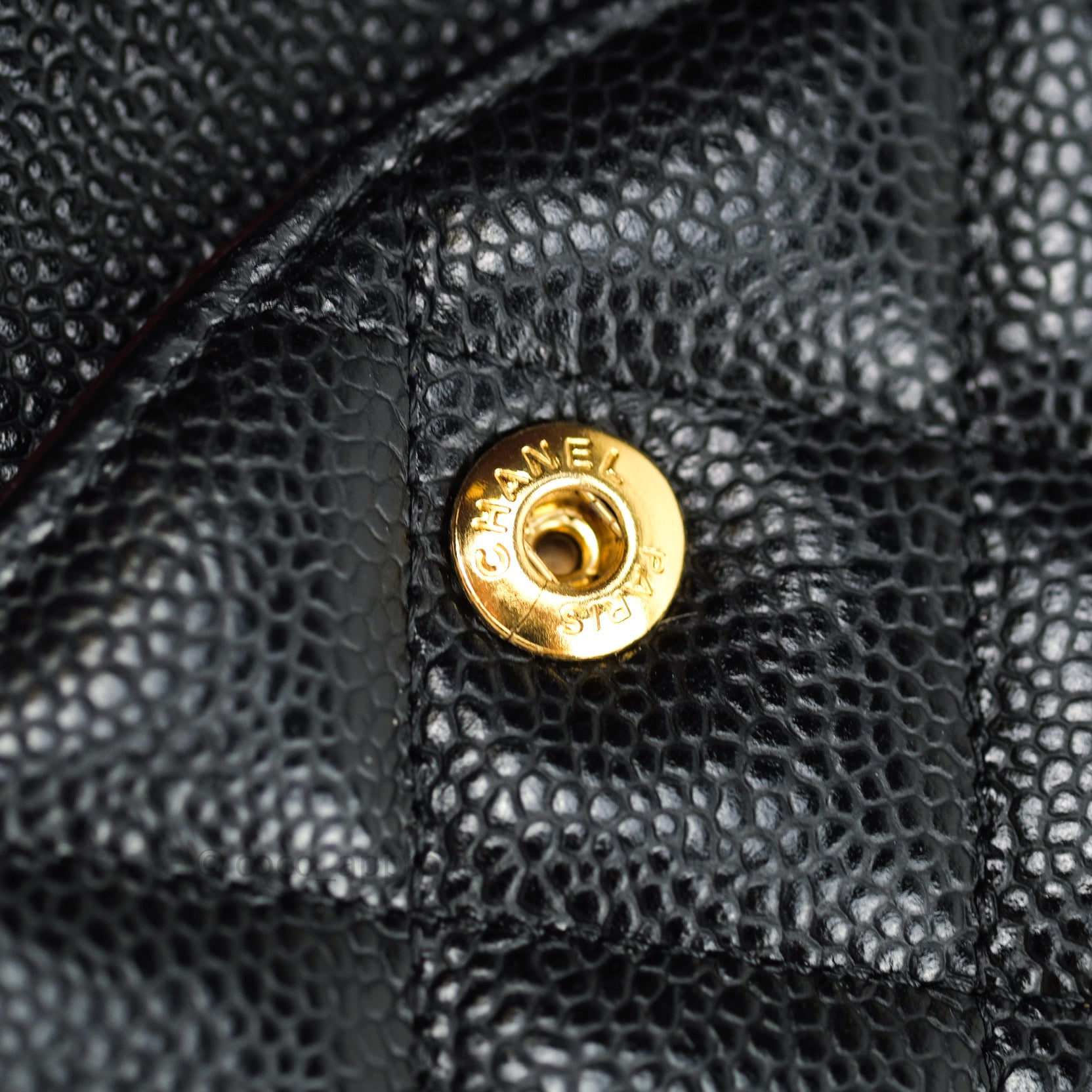 Chanel Classic Jumbo Double Flap Bag in Black Caviar Leather with Gold Hardware - Luxury Designer Handbag for Women, Perfect for Evening Events & Special Occasions