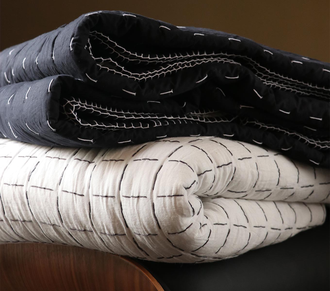 Cozy Hygge Quilt - Soft & Warm Bedding for Winter Comfort - Perfect for Home, Bedroom, and Relaxation