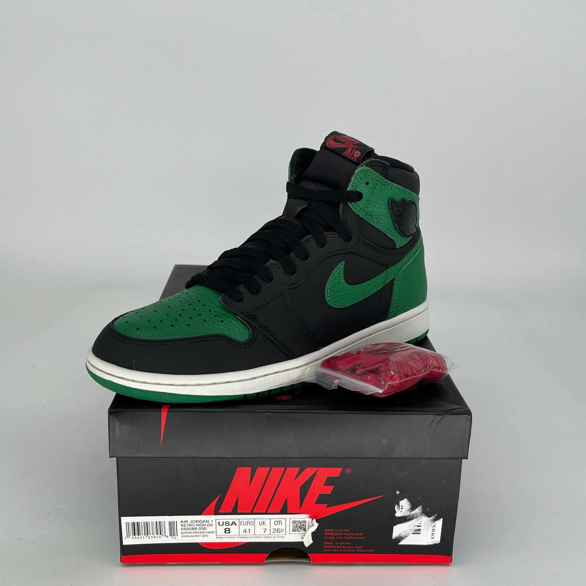 AIR JORDAN 1 Retro High OG Pine Green Black Men's Basketball Shoes Size 8 - 555088-030 - Perfect for Sneaker Collectors & Streetwear Fashion