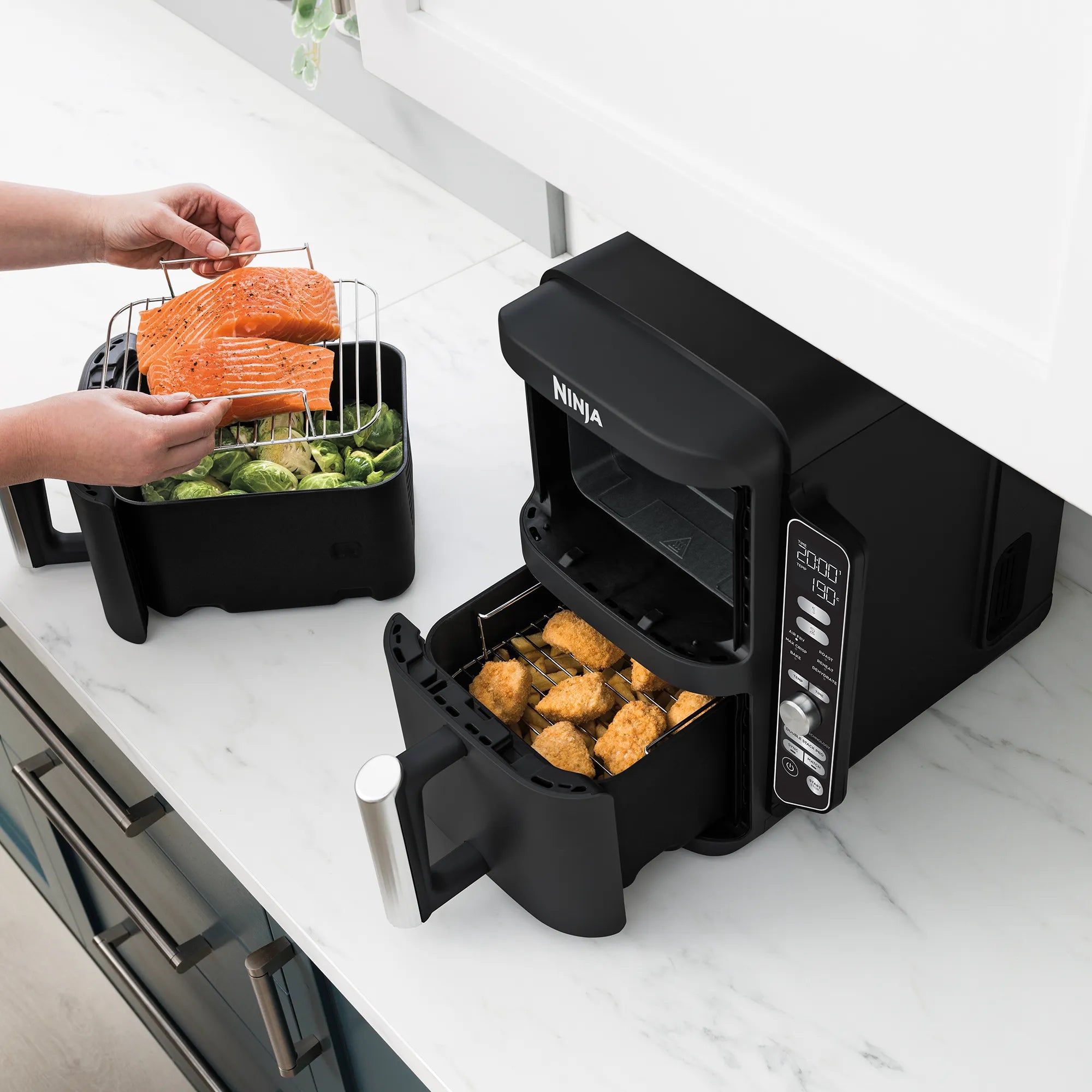 Ninja DoubleStack XXXL 9.5L 2 Drawer Air Fryer - Large Capacity Air Fryer Oven for Family Cooking, Healthy Oil-Free Frying, Baking & Roasting - Perfect for Home Kitchen, Parties & Meal Prep