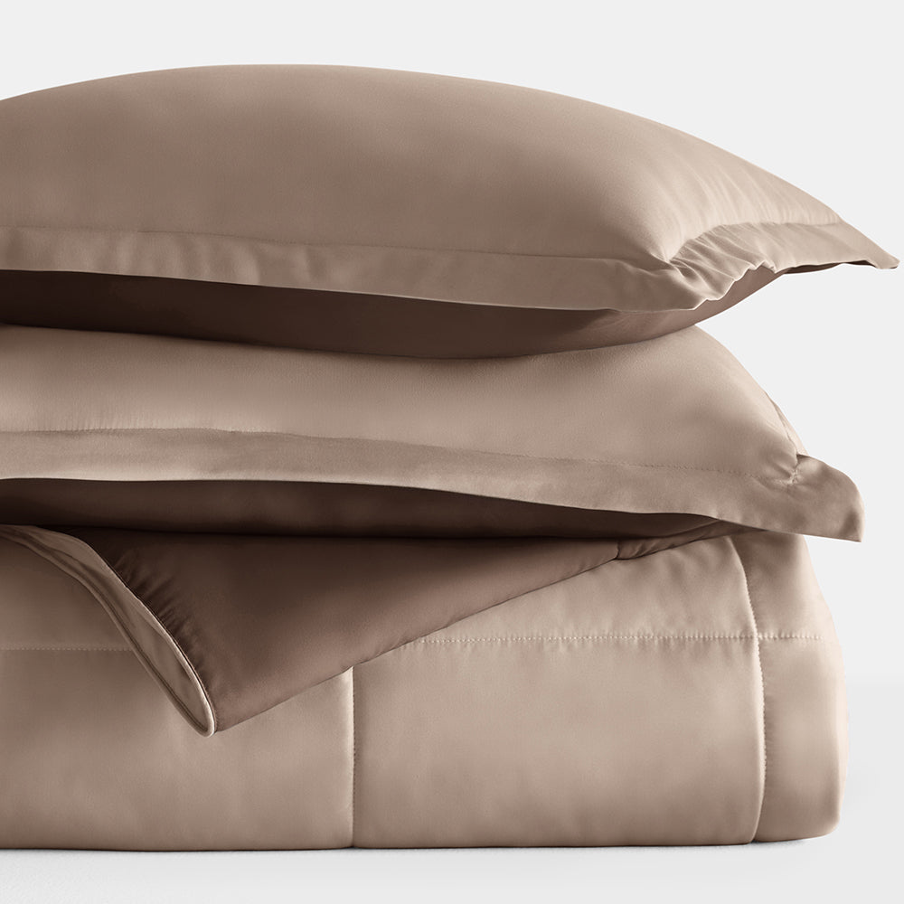 Reversible Down Alternative Comforter Set - All Season Hypoallergenic Bedding with Duvet Cover - Perfect for Master Bedroom, Guest Room & Dorm Use