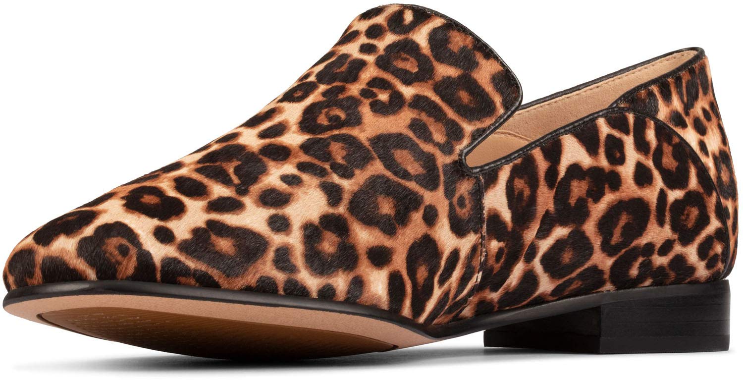 Clarks Women's Loafers & Slip-On Moccasins - Comfortable Casual Shoes for Work, Travel & Everyday Wear