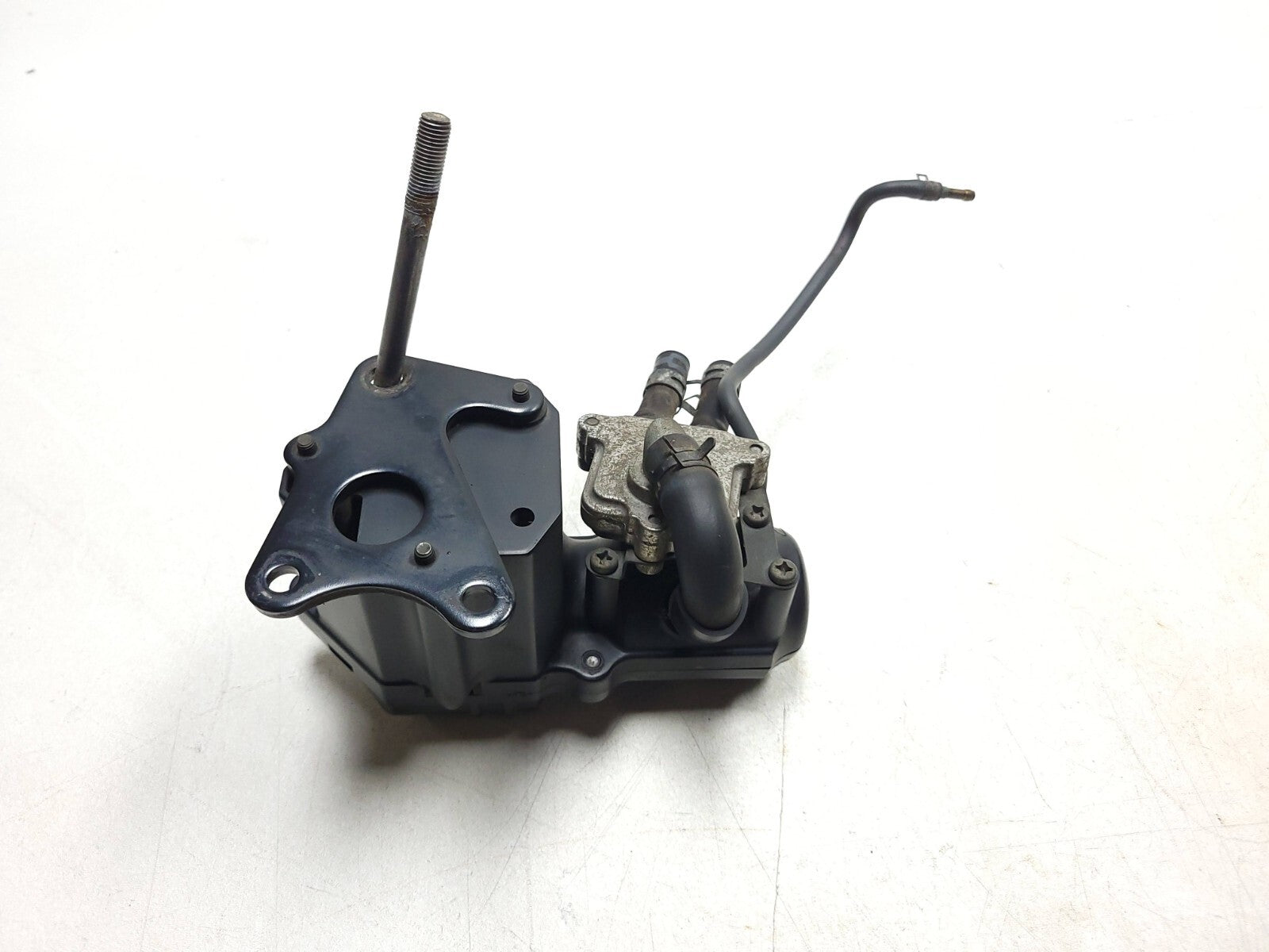 Yamaha V Star 650 XVS650 Classic Vacuum Pump OEM Replacement Part - Perfect for Motorcycle Repair & Maintenance