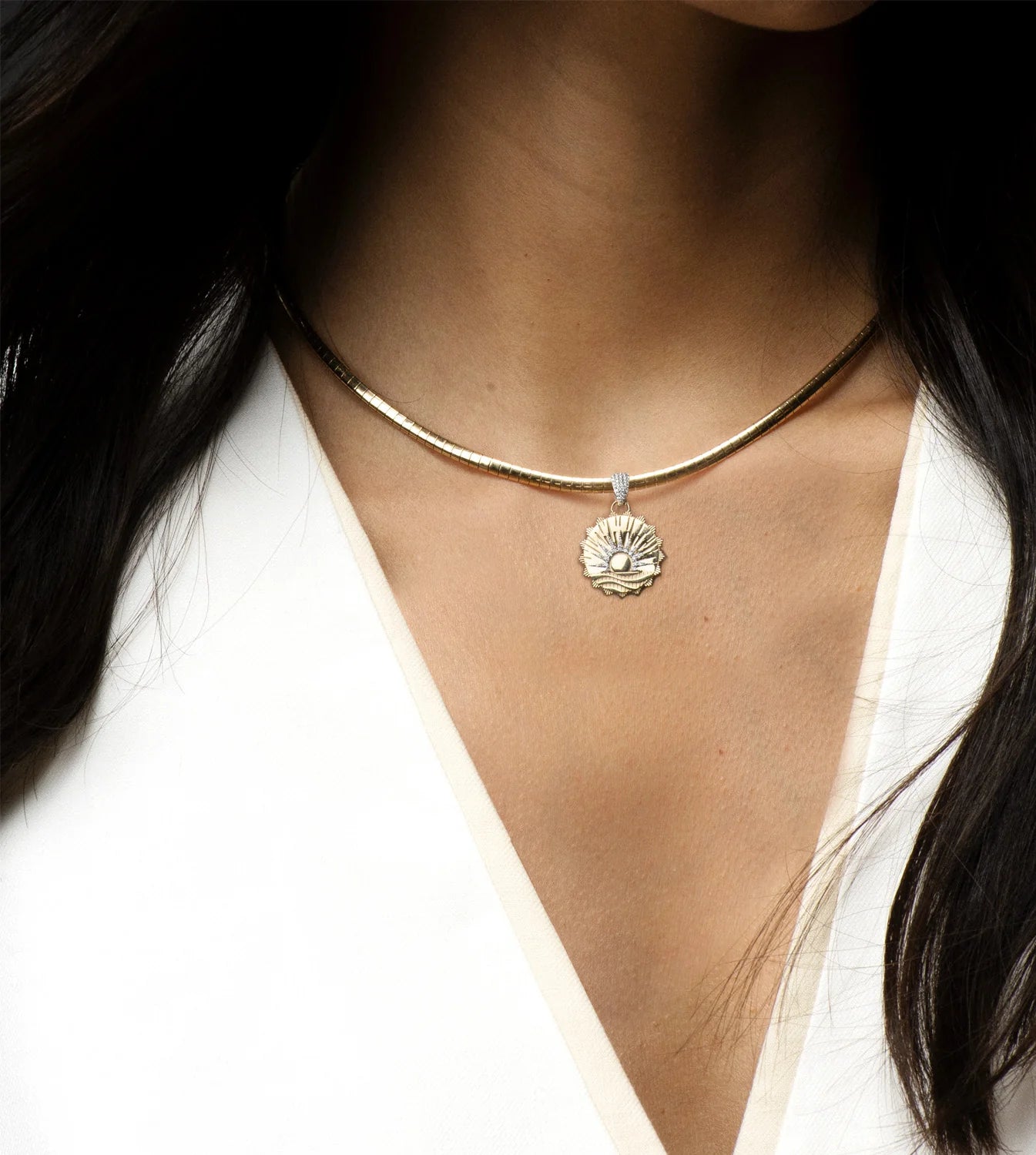 New Beginnings Internal Compass Small Sleek Collar Necklace - Minimalist Dainty Choker for Women | Perfect for Everyday Wear, Office & Special Occasions