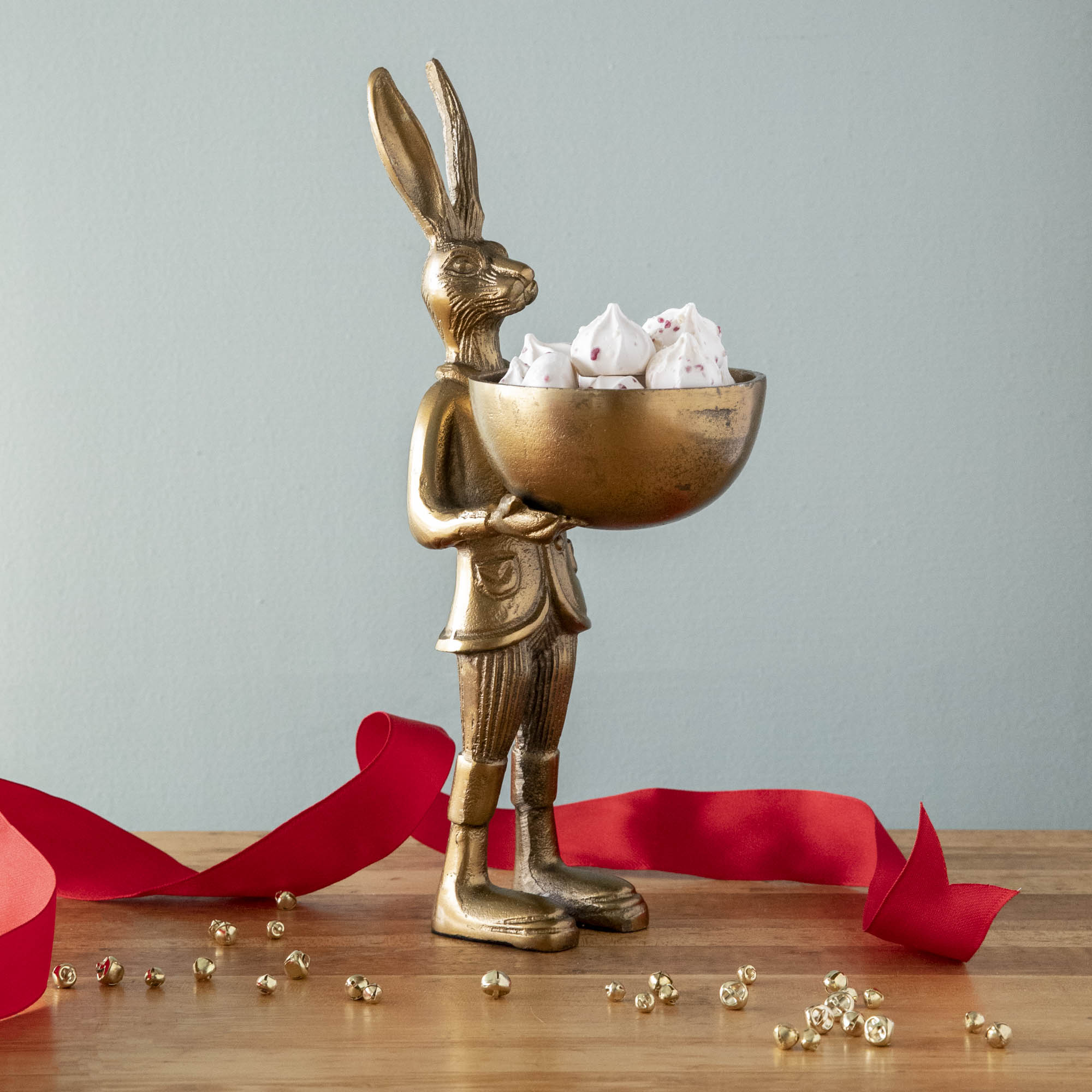 Premium Rabbit Dish Stand - Elegant Tableware Holder for Kitchen & Dining Room Decor - Perfect for Home, Restaurant, and Party Use