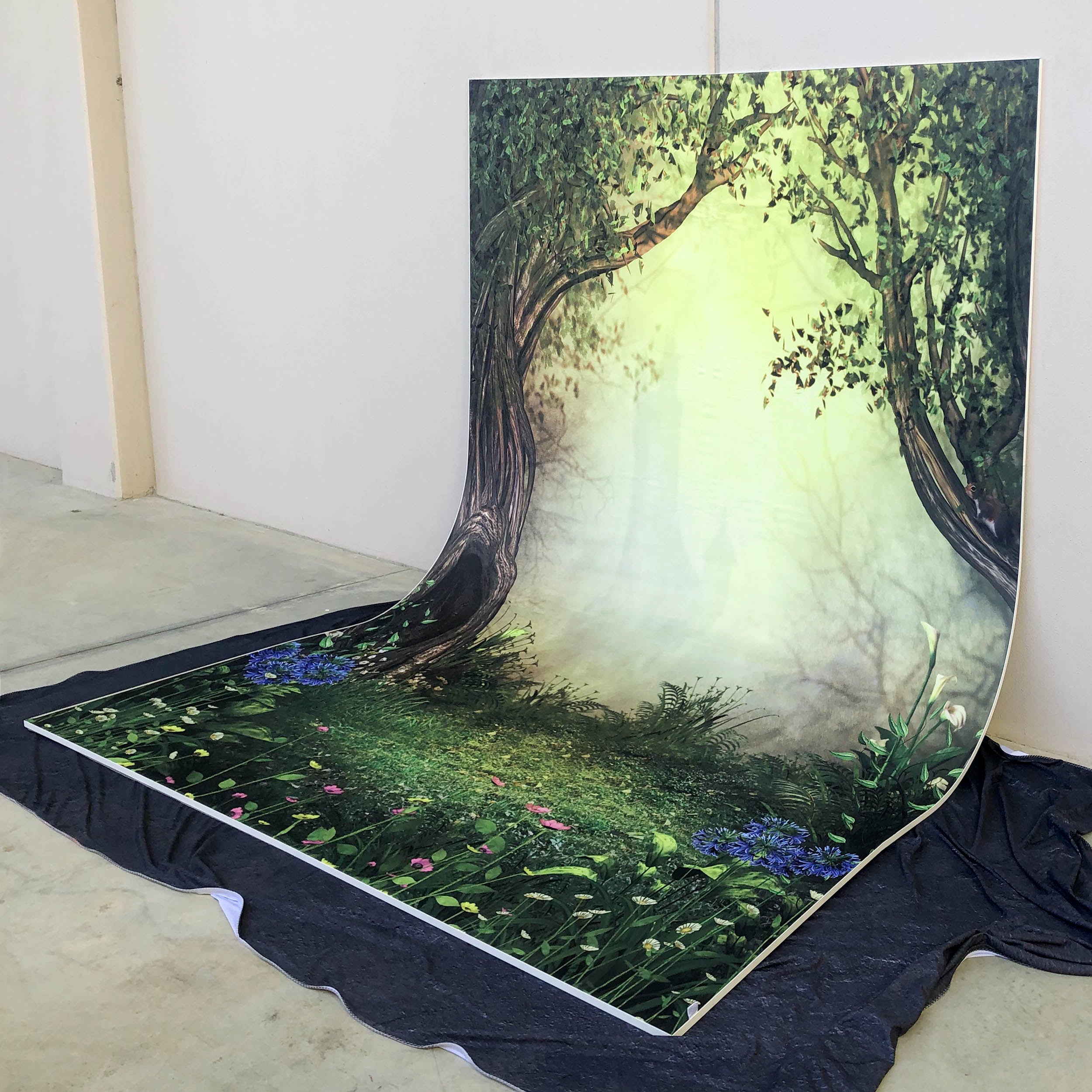 Easiframe Curved Cyclorama System Standard Frame C5 Jungle Fabric Skin - Durable & Customizable Backdrop Cover for Photography & Video Studios - Perfect for Green Screen, Film Sets, and Professional Shoots